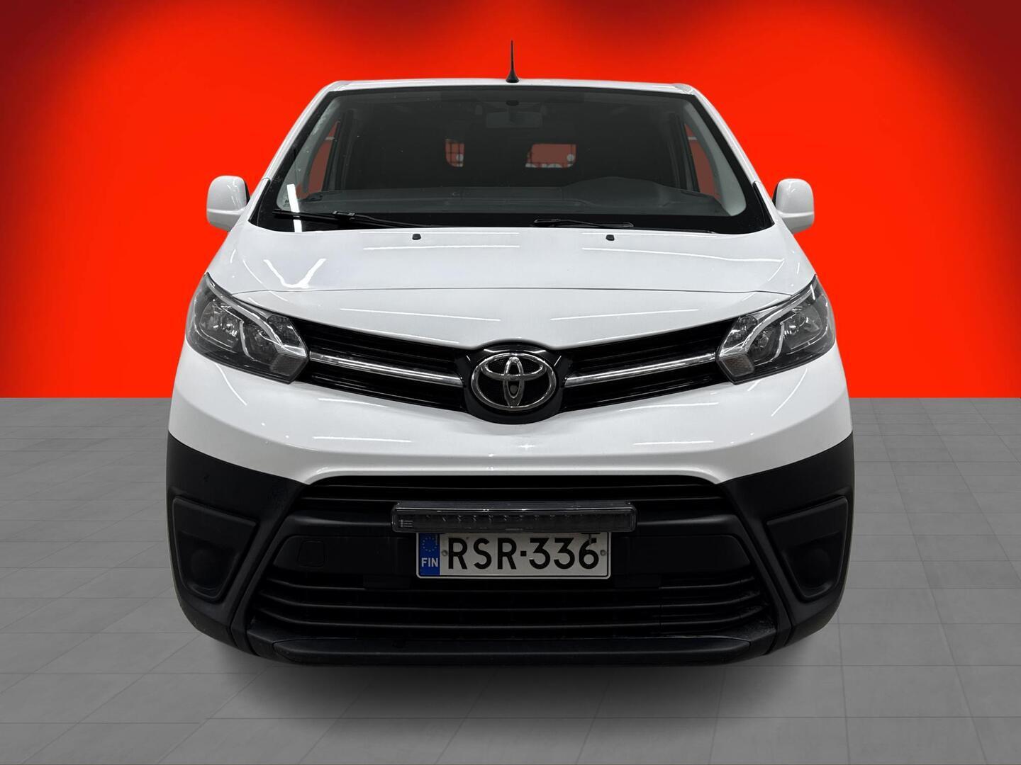 TOYOTA Proace 2017