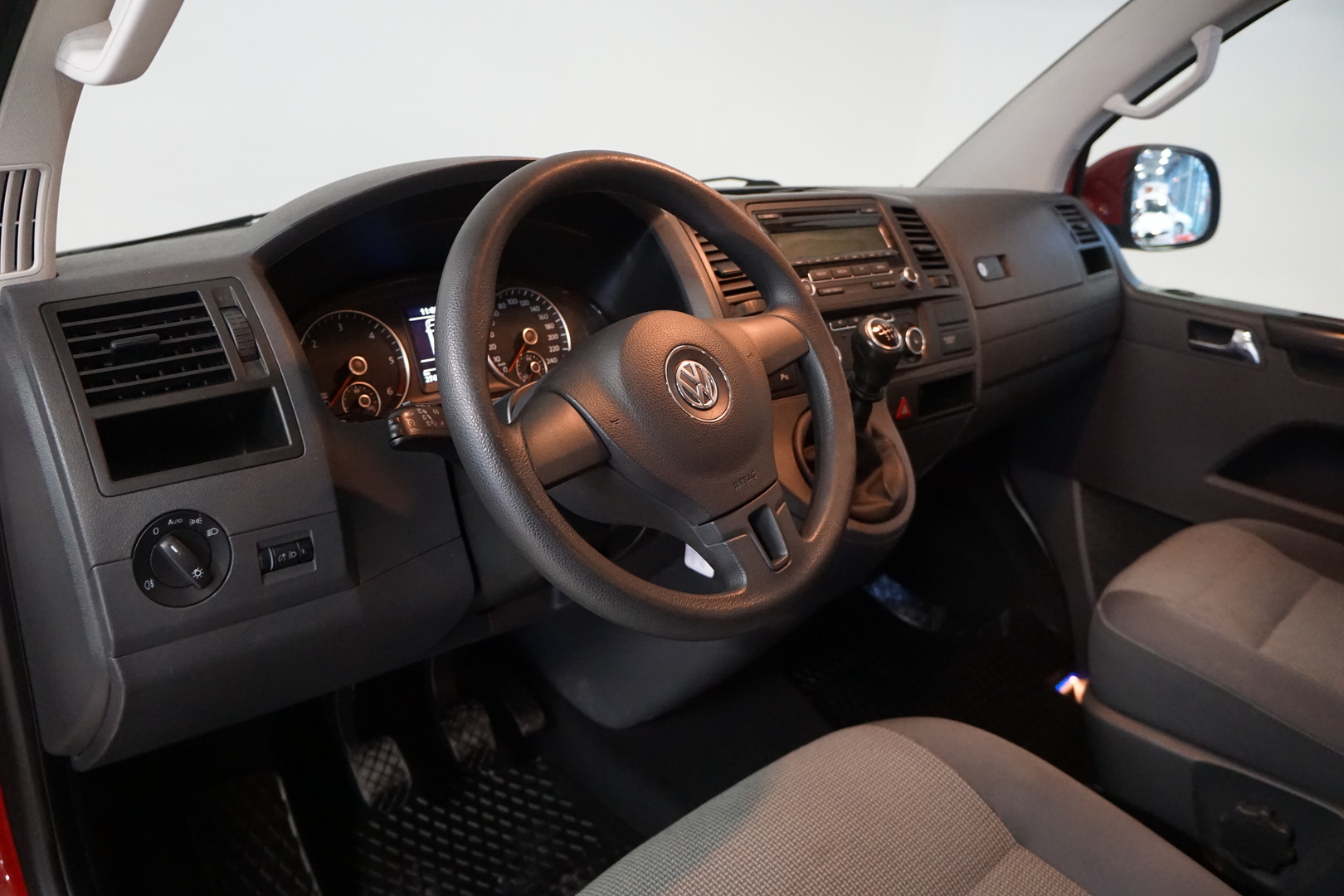 VOLKSWAGEN Caravelle 2010