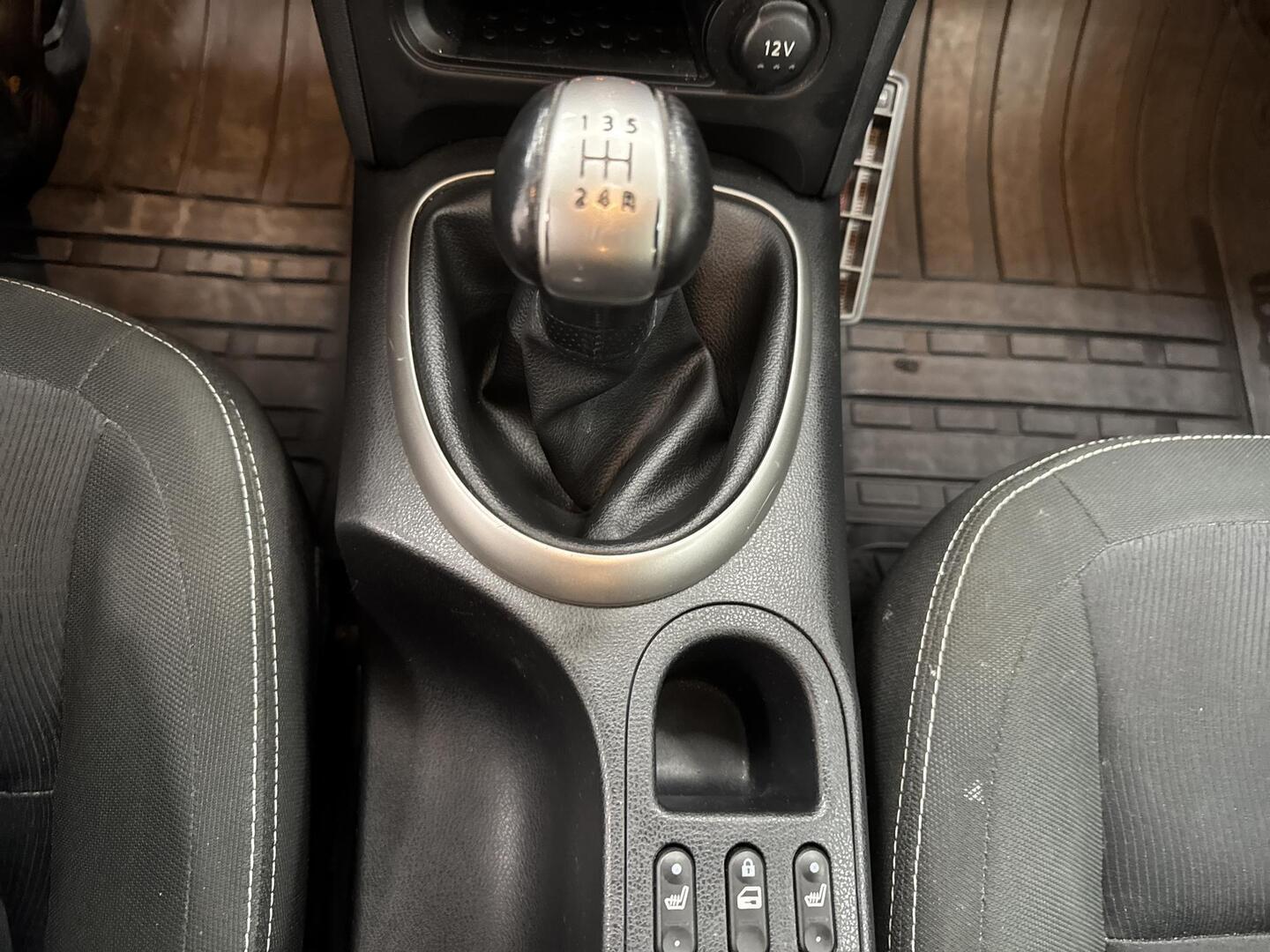 NISSAN Qashqai 2011