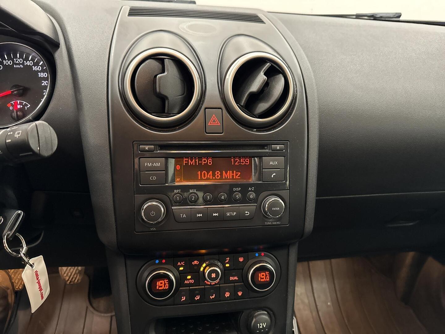 NISSAN Qashqai 2011