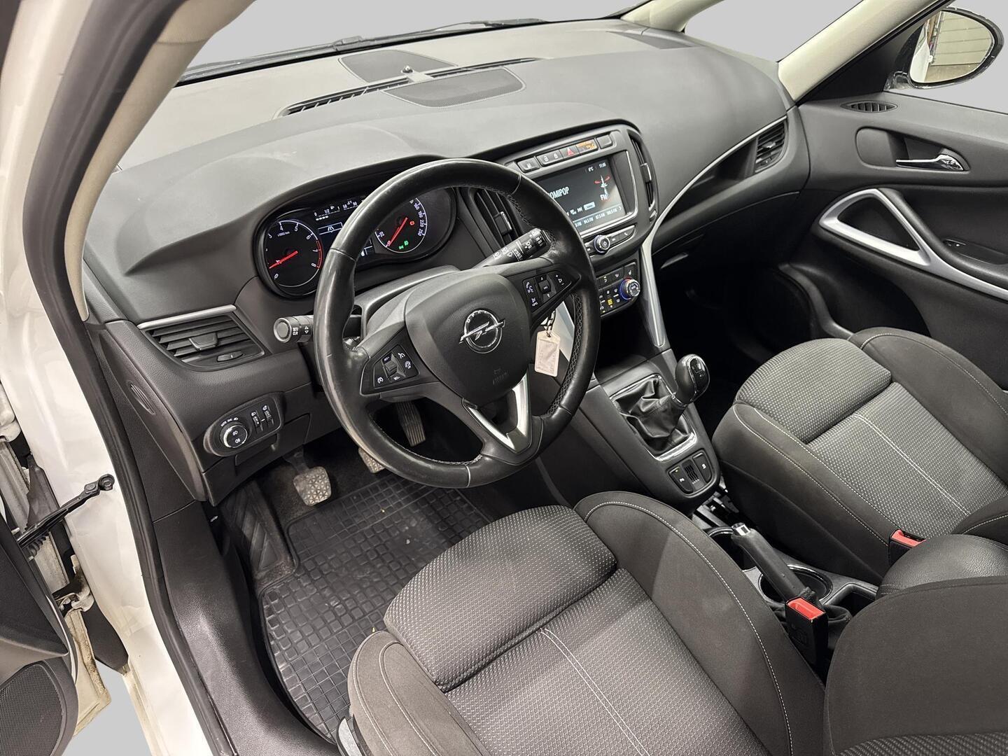 OPEL Zafira 2018