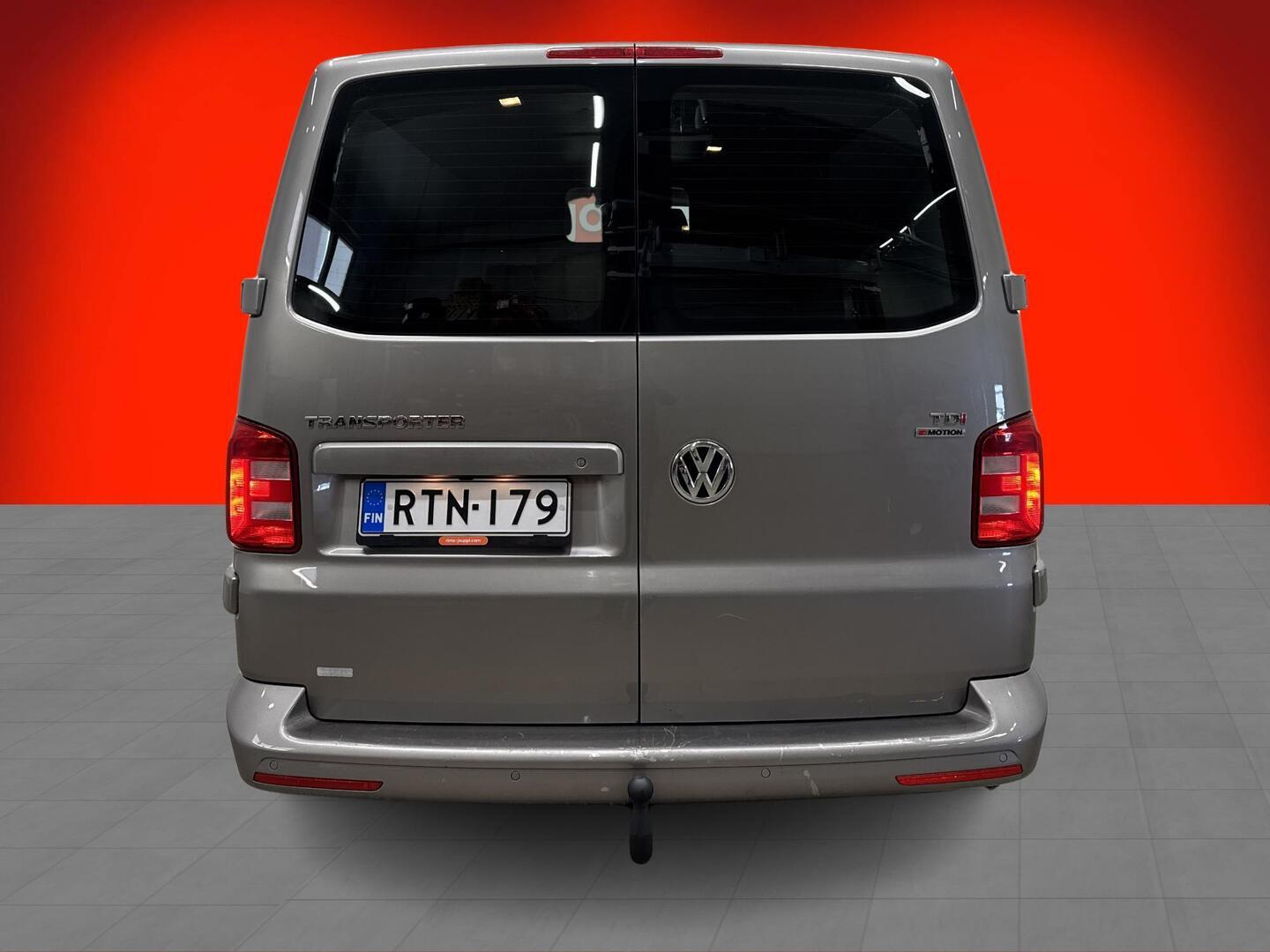 VOLKSWAGEN Transporter 2017
