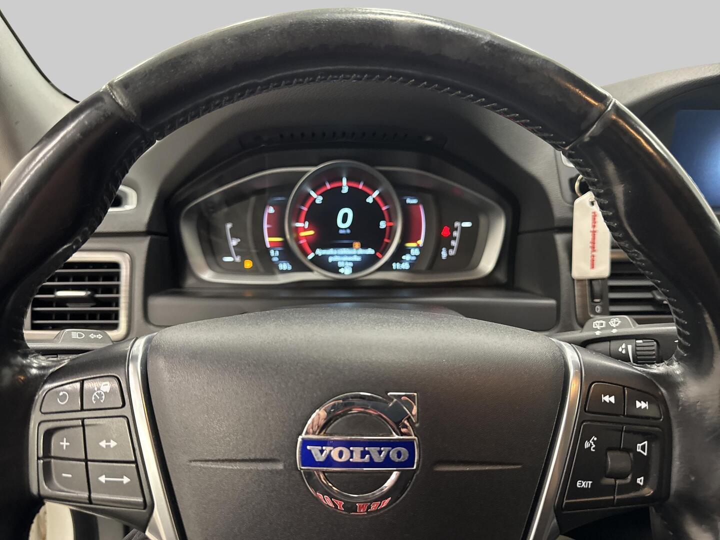 VOLVO XC70 2015