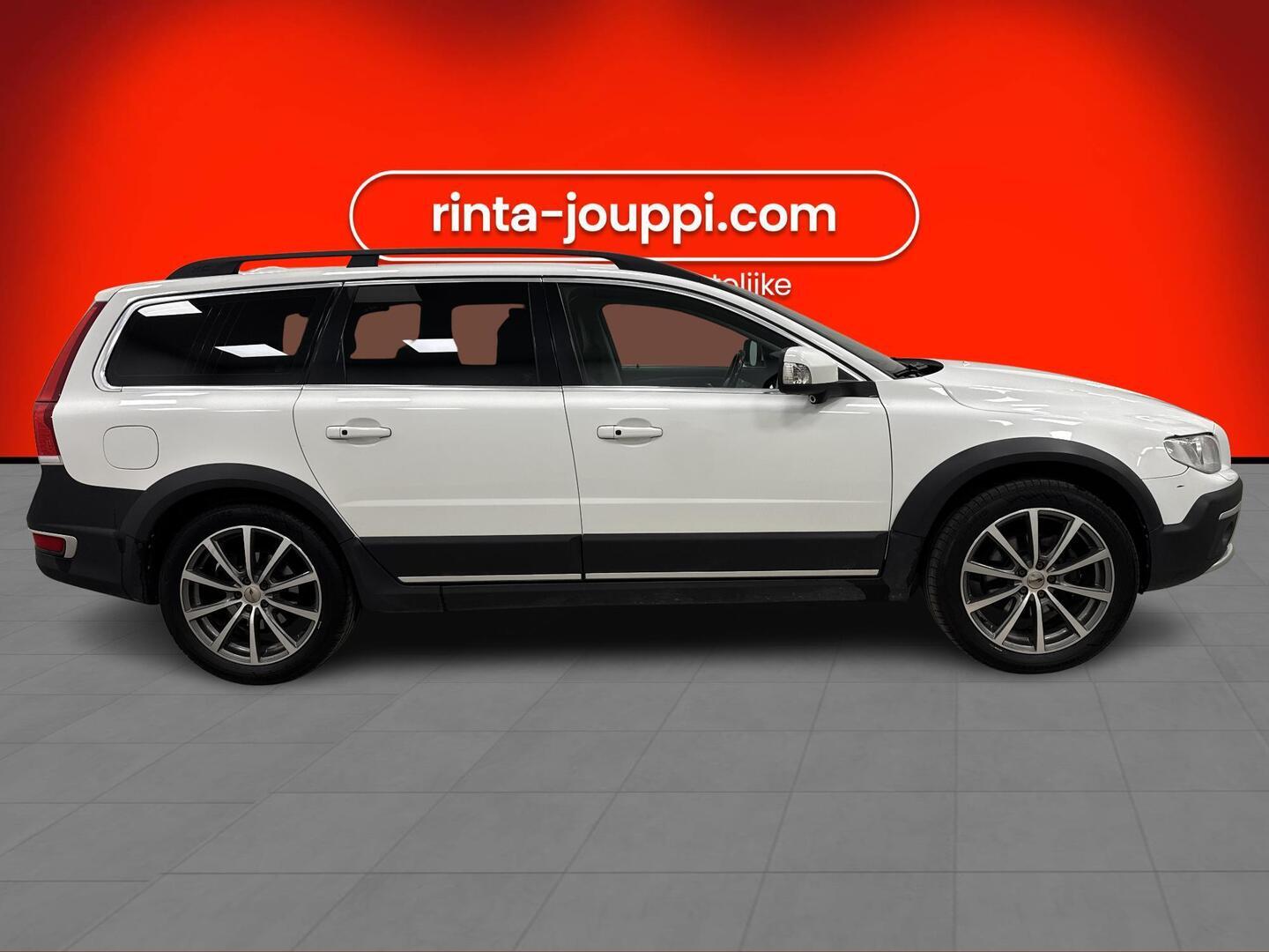 VOLVO XC70 2015