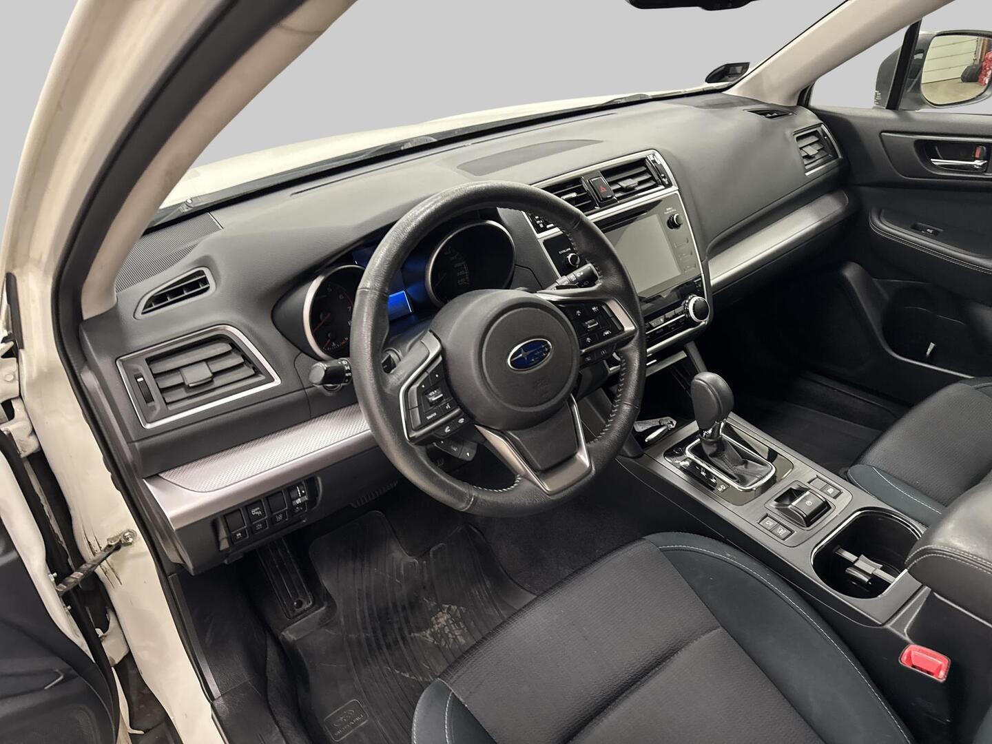 SUBARU Outback 2019