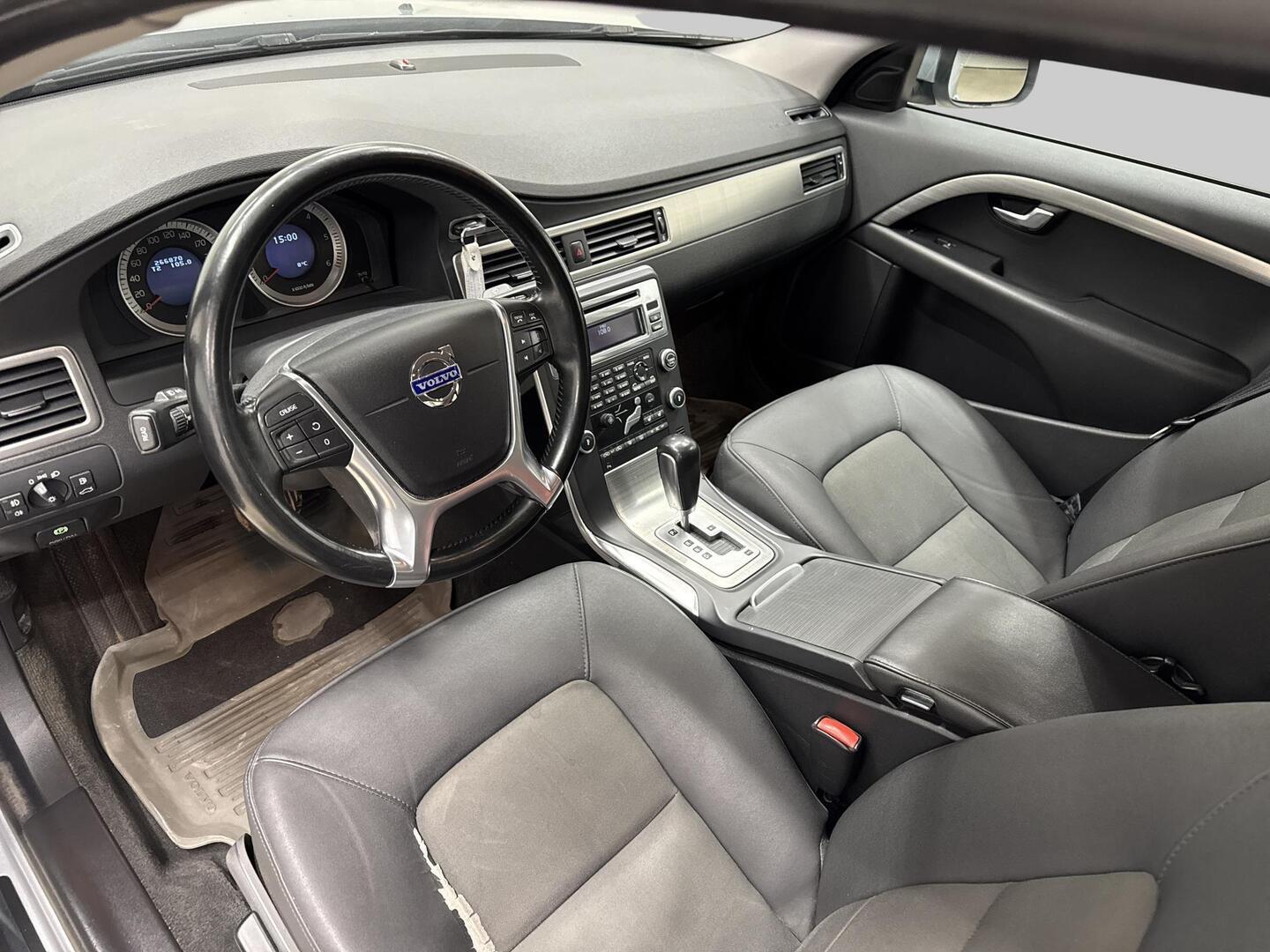 VOLVO S80 2011