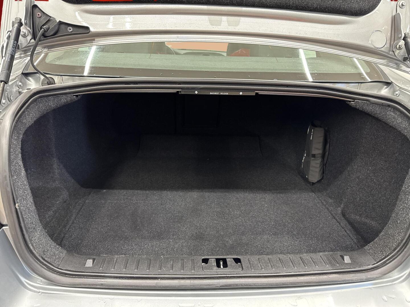 VOLVO S80 2011