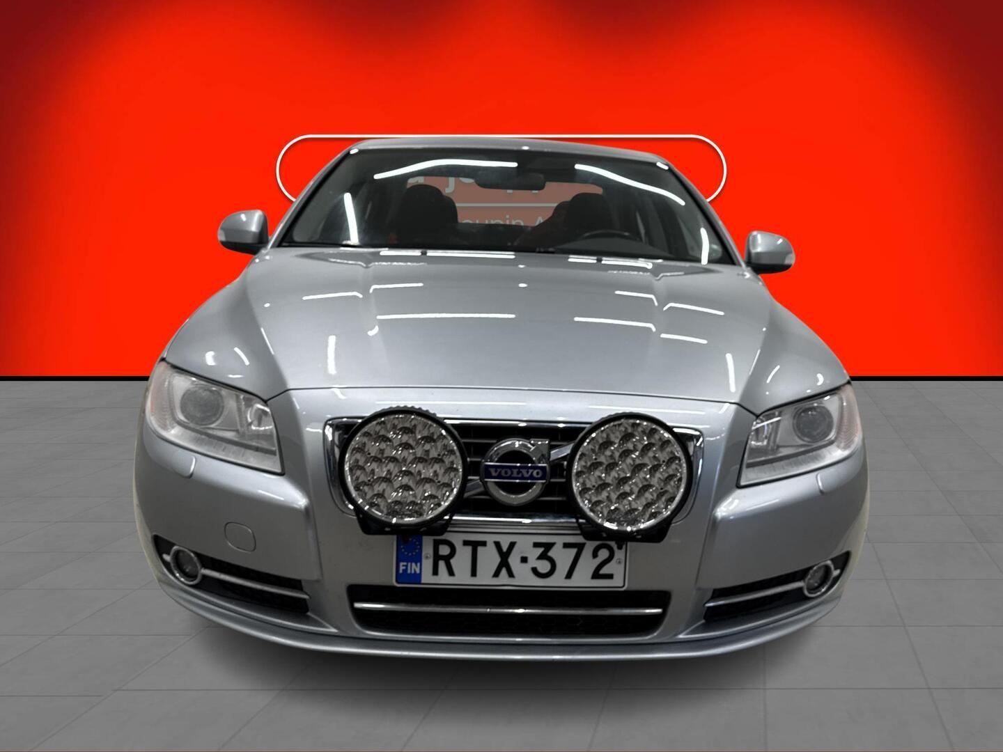 VOLVO S80 2011