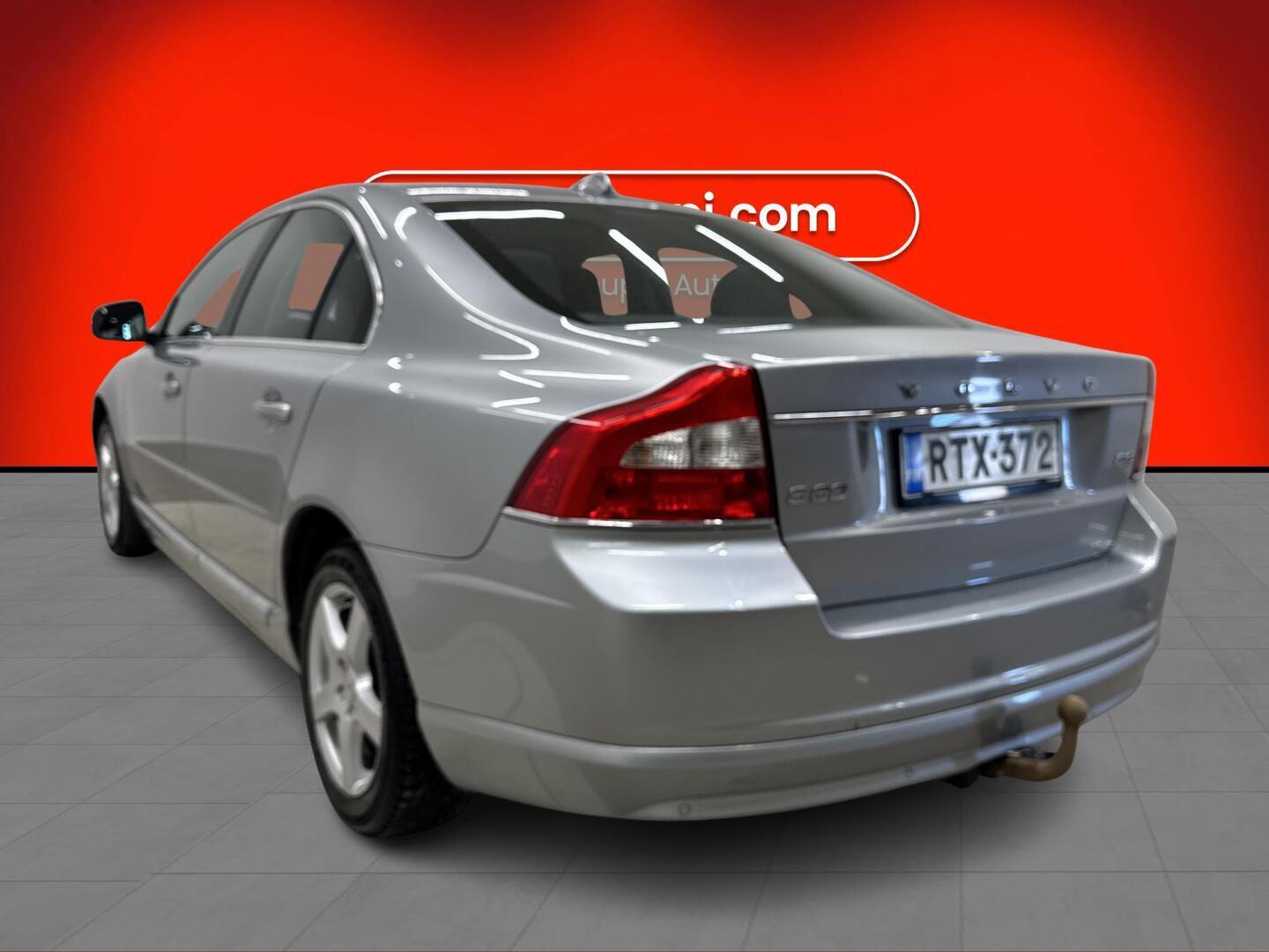VOLVO S80 2011
