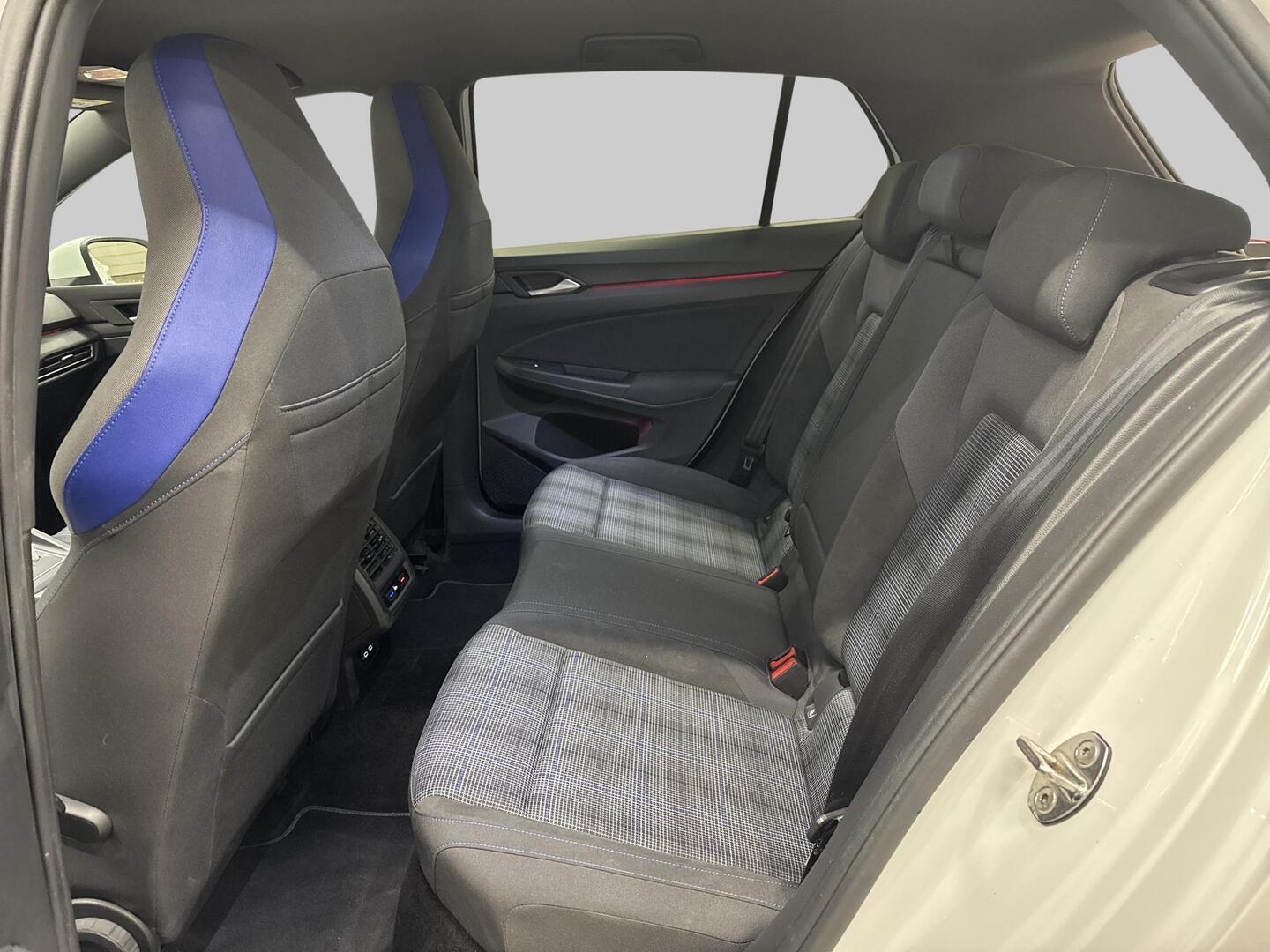 VOLKSWAGEN Golf 2020