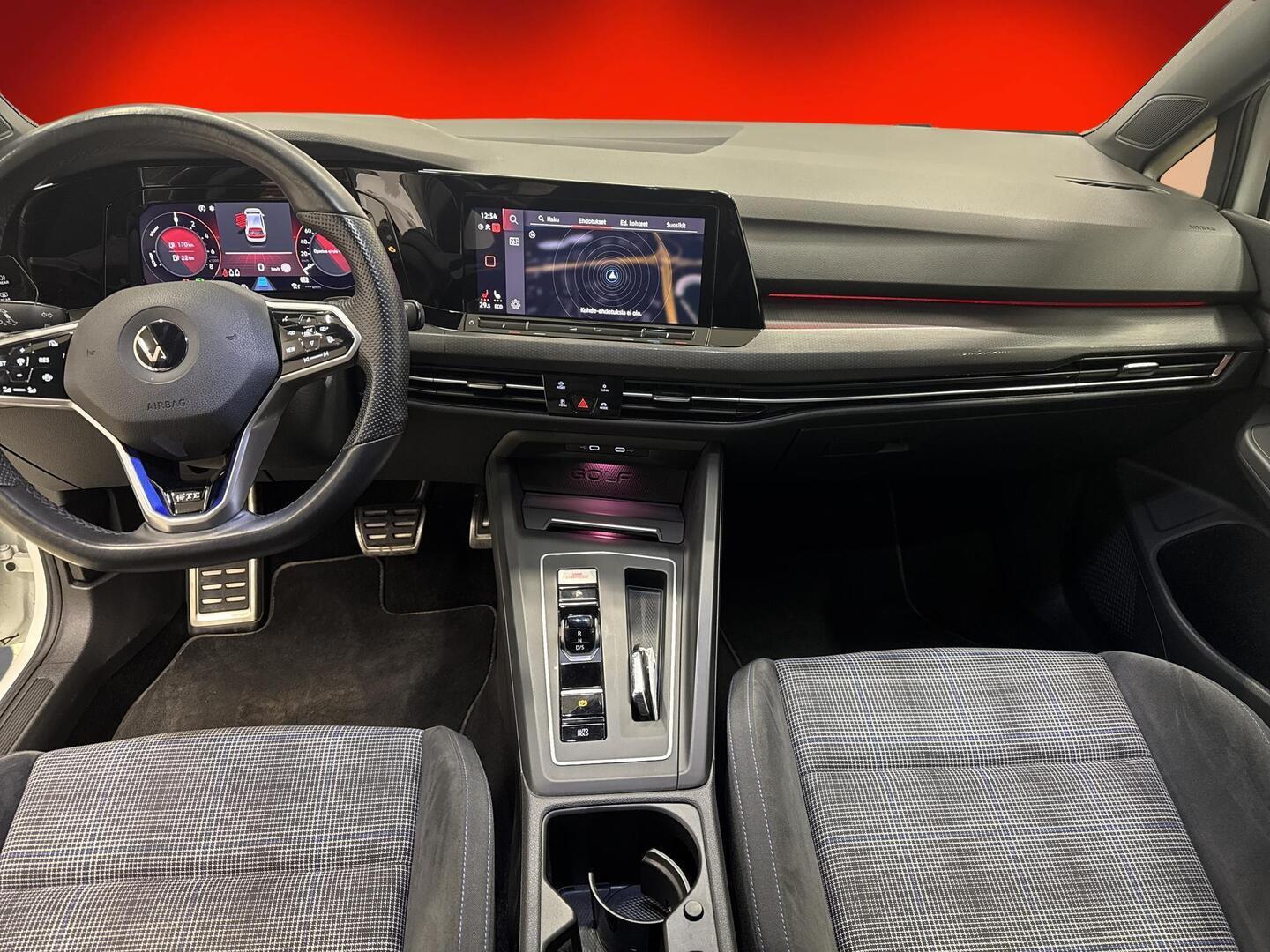 VOLKSWAGEN Golf 2020