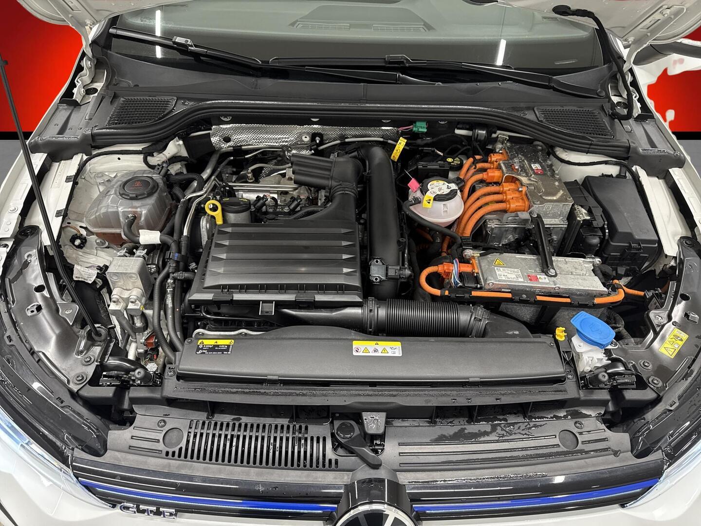 VOLKSWAGEN Golf 2020