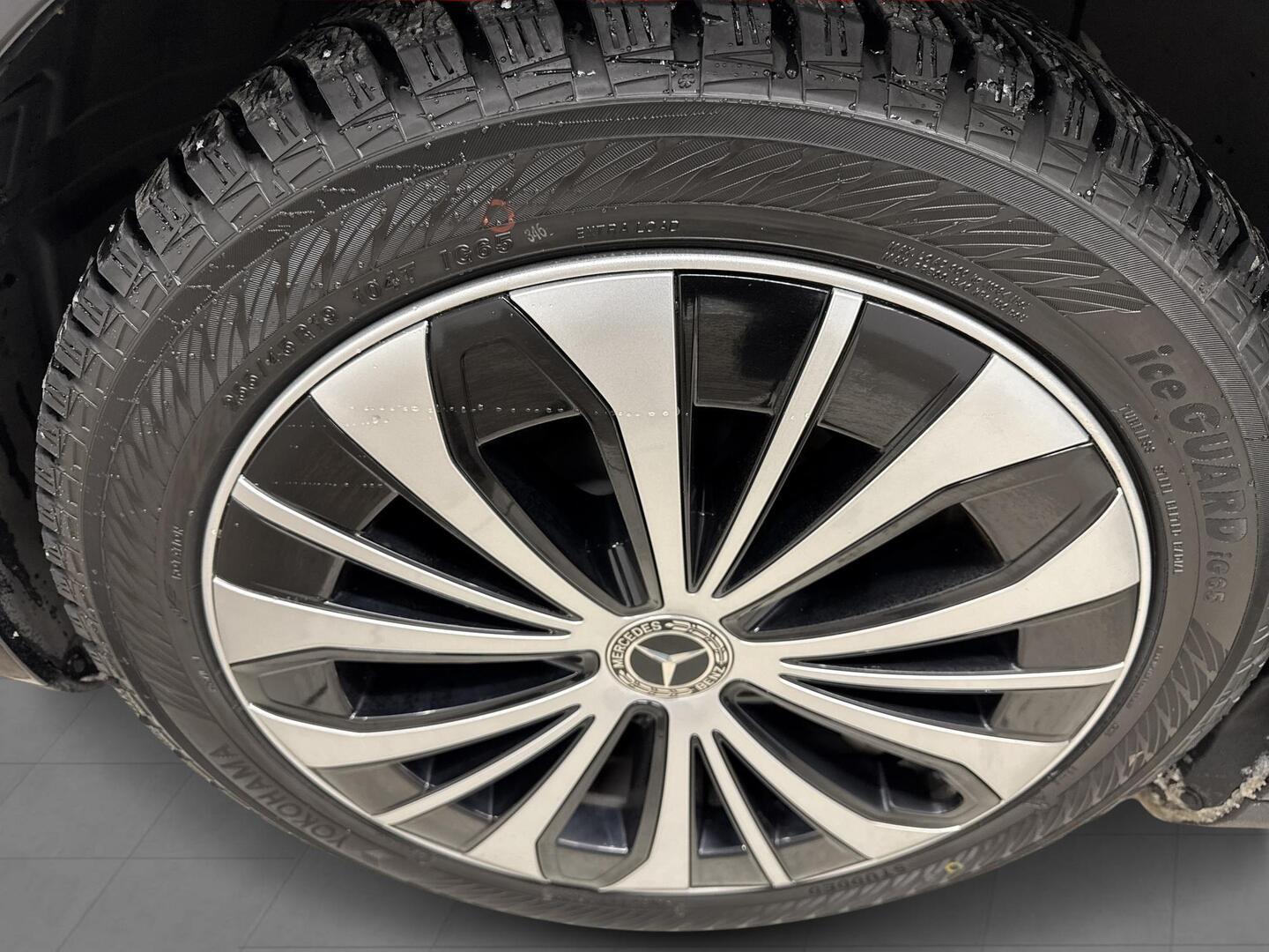 MERCEDES-BENZ EQE 2023