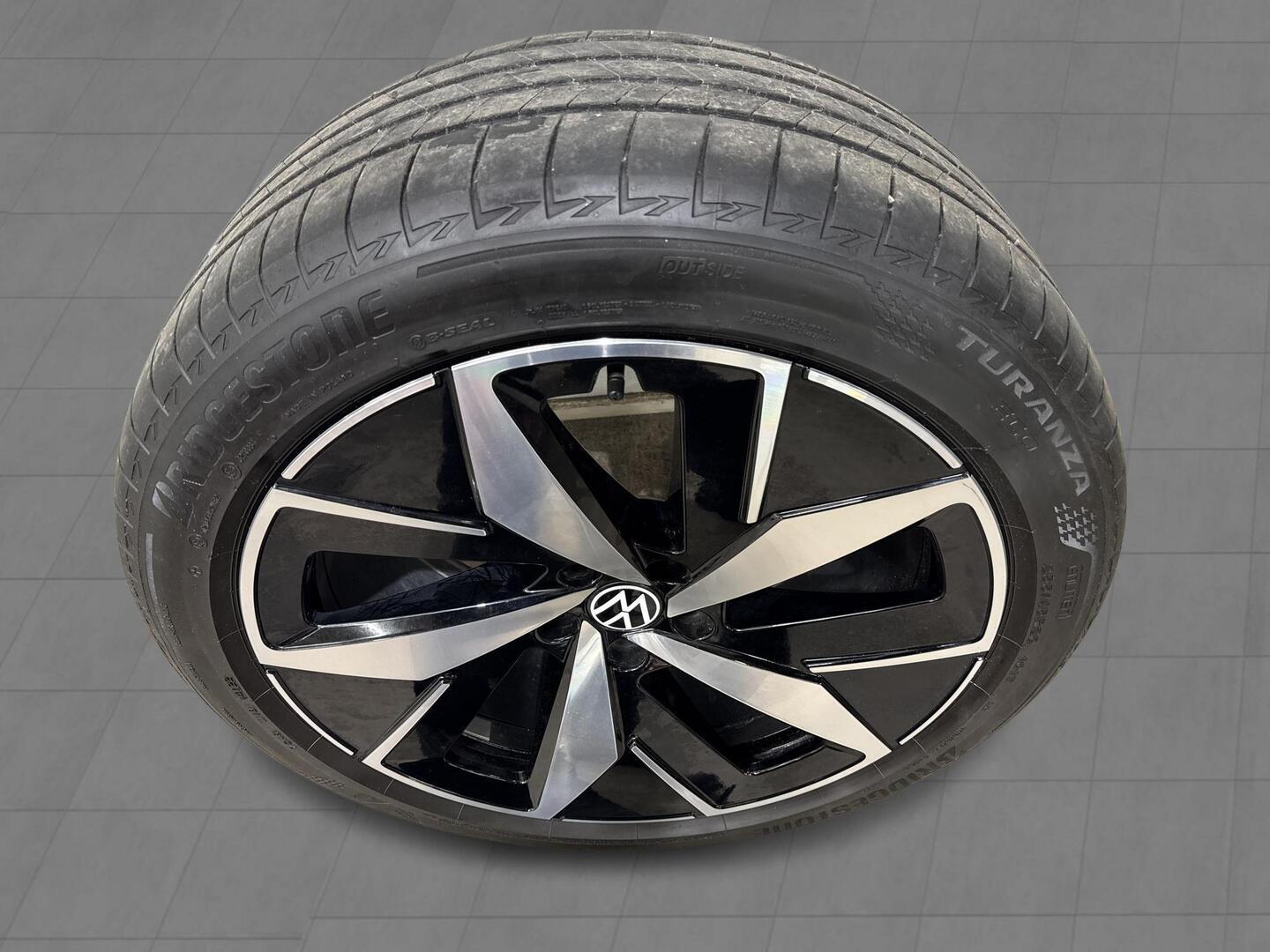 VOLKSWAGEN ID.4 2023