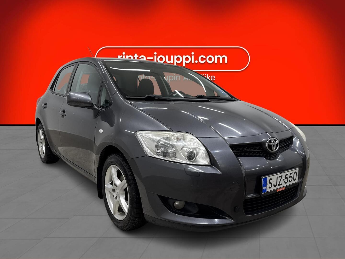 TOYOTA Auris 2009