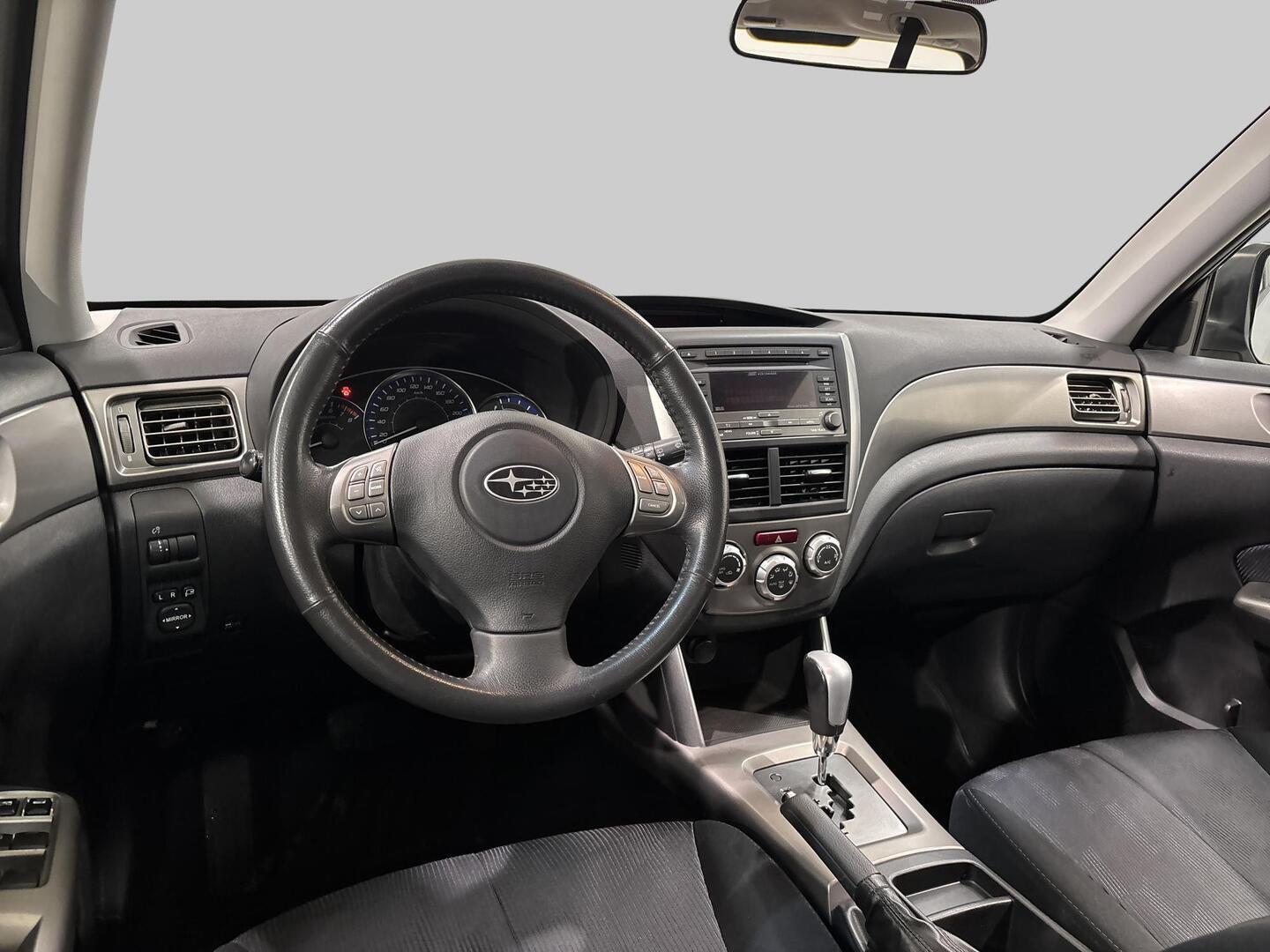 SUBARU Forester 2010