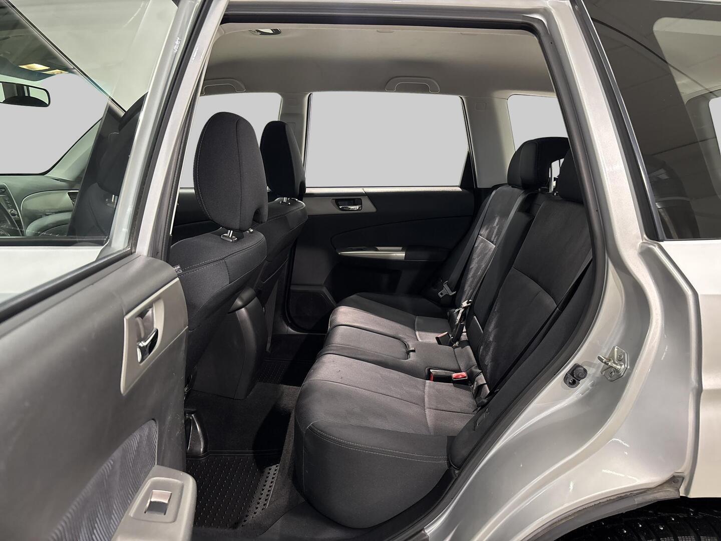 SUBARU Forester 2010