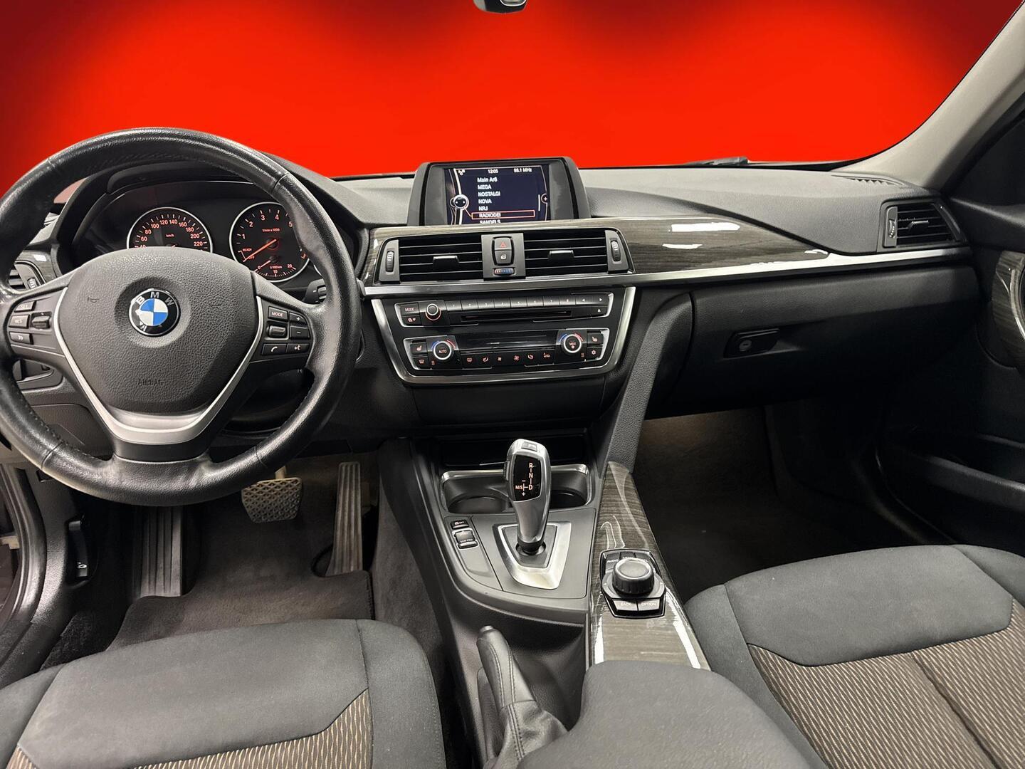 BMW 328 2013