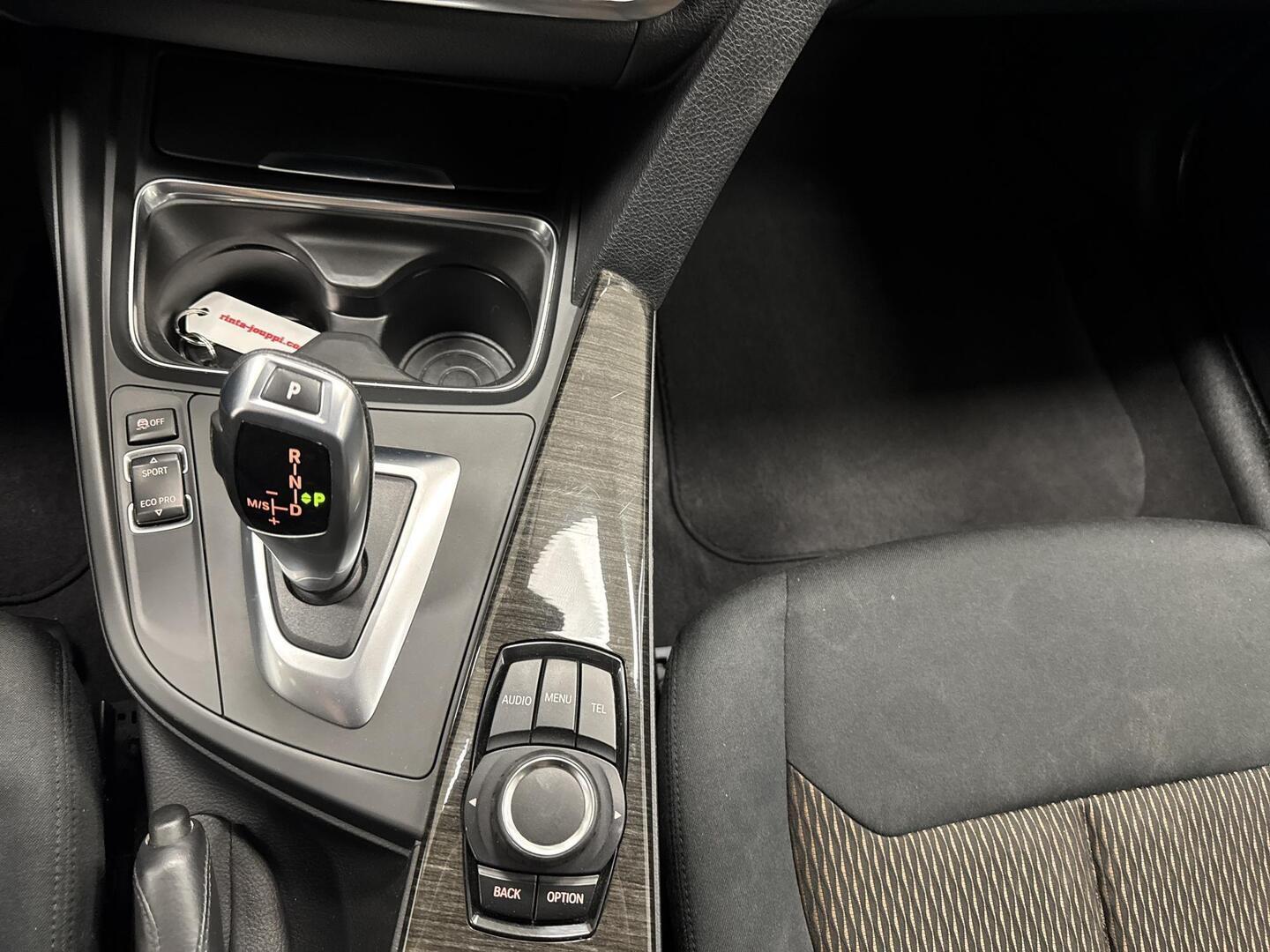BMW 328 2013