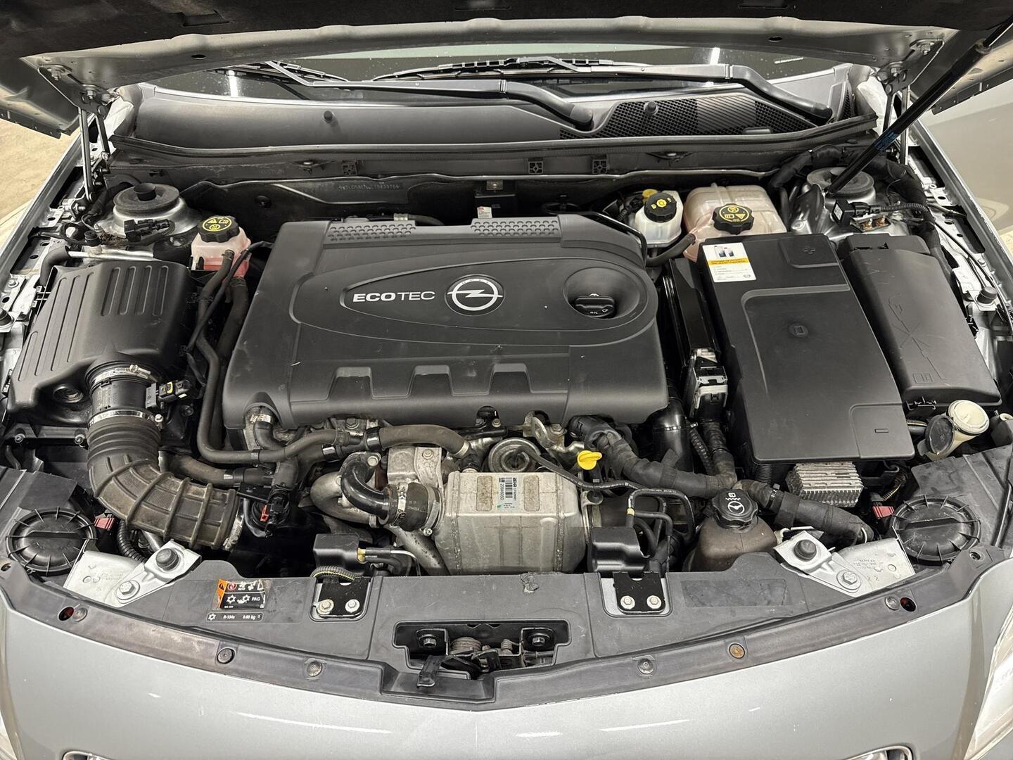 OPEL Insignia 2012