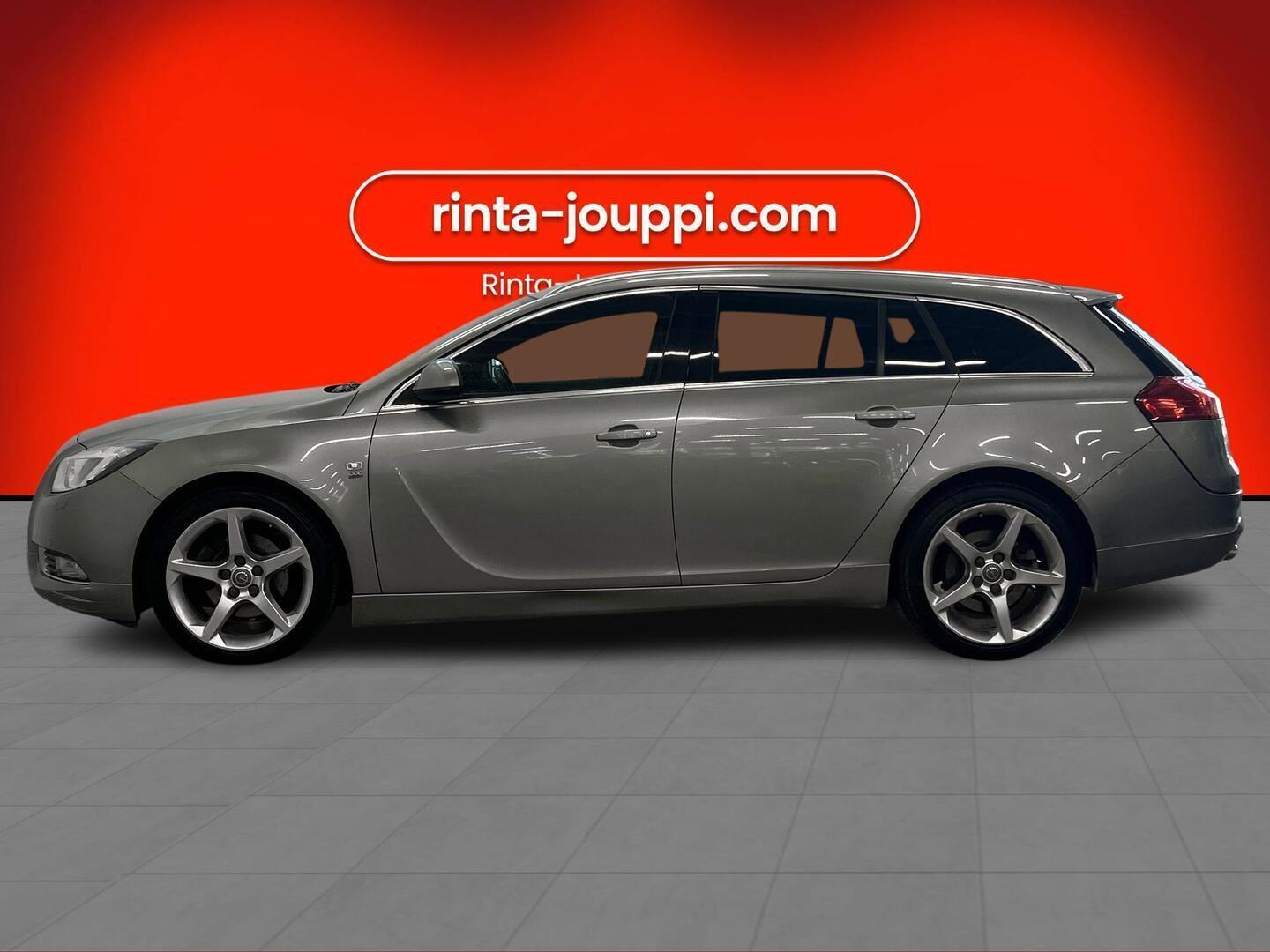 OPEL Insignia 2012
