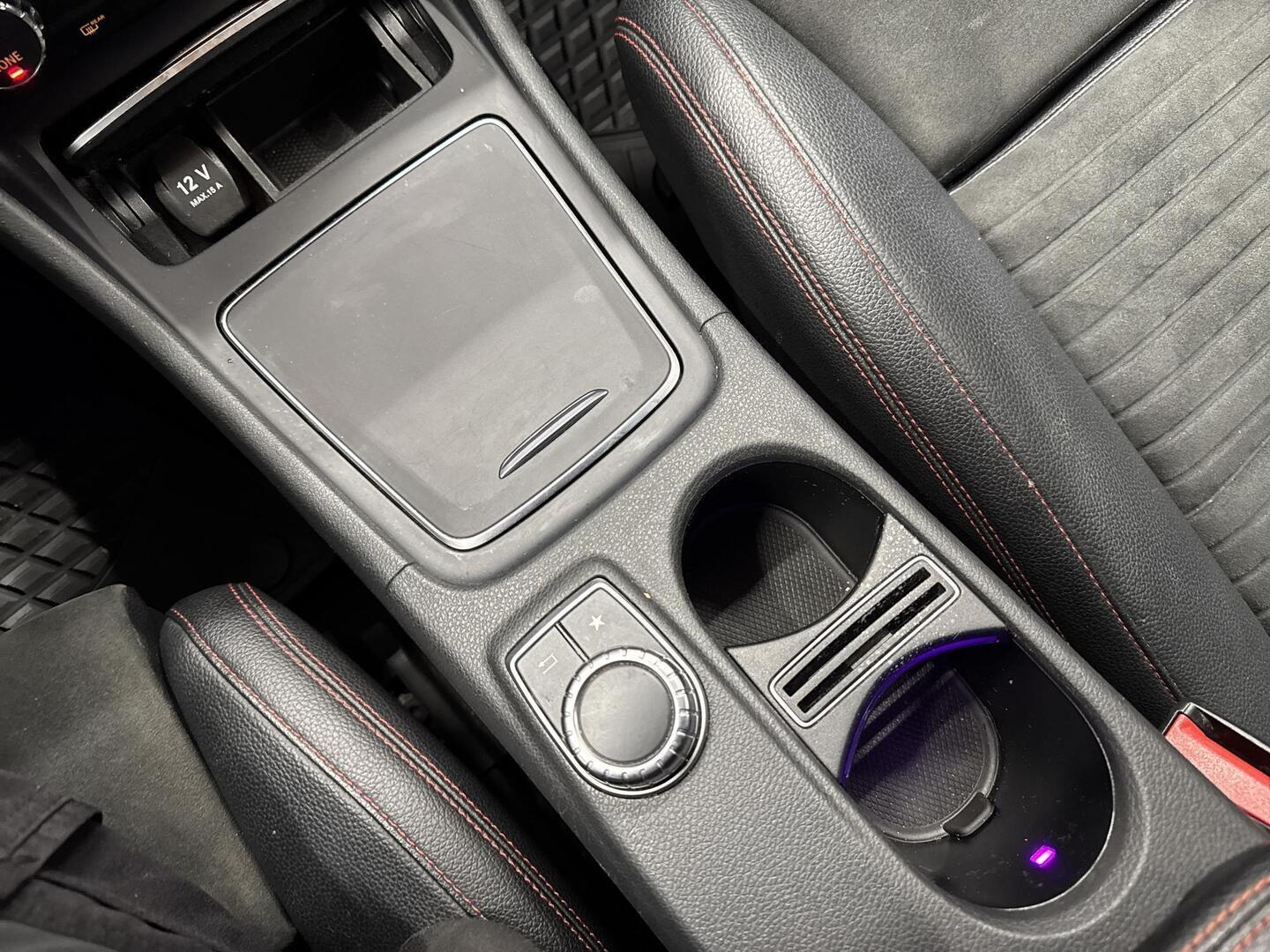 MERCEDES-BENZ CLA 2016