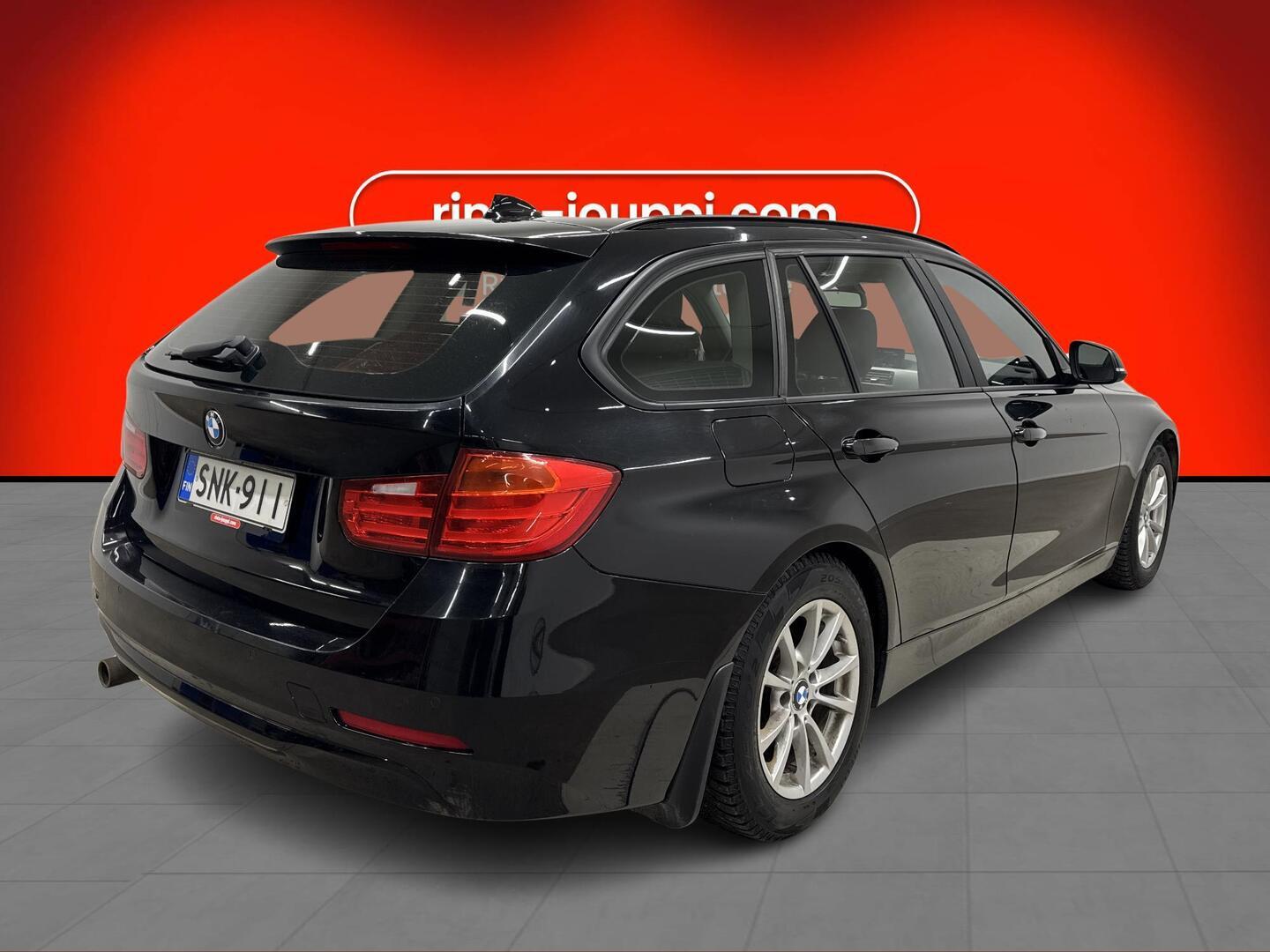 BMW 318 2016