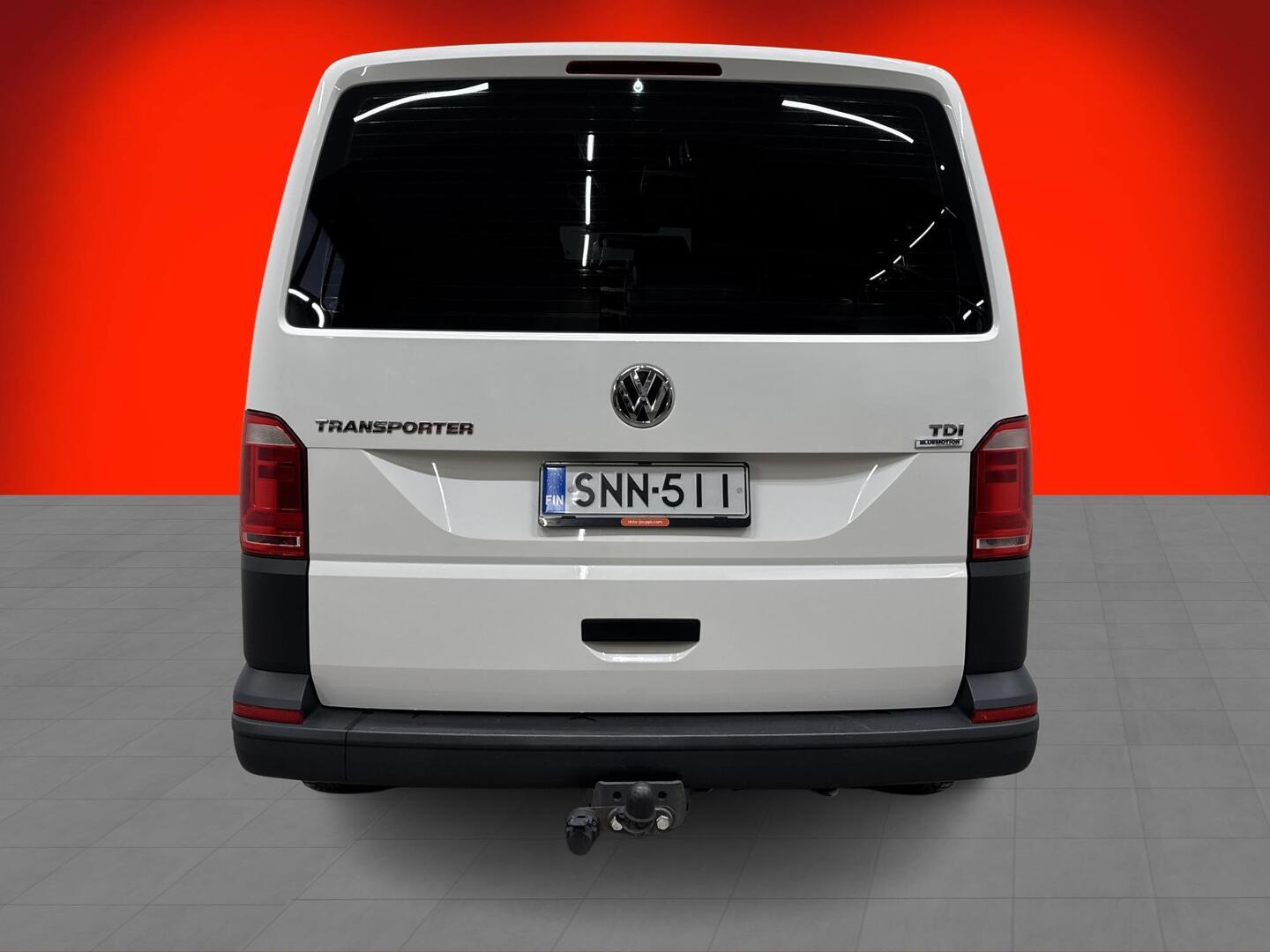 VOLKSWAGEN Transporter 2015