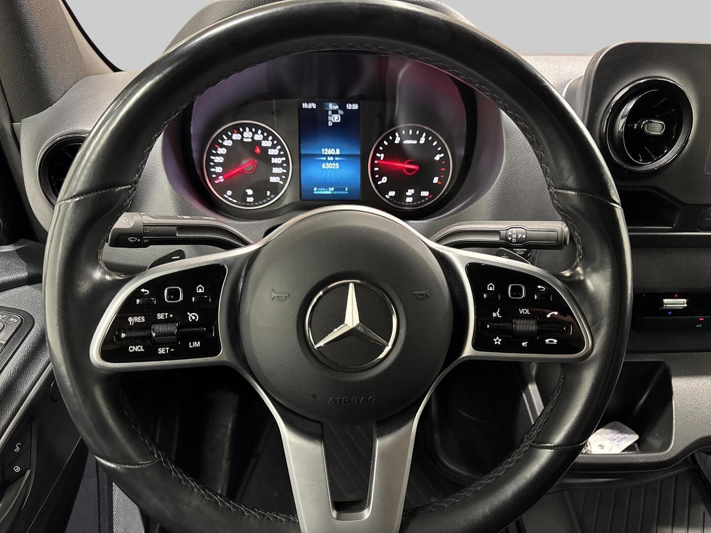 MERCEDES-BENZ Sprinter 2023