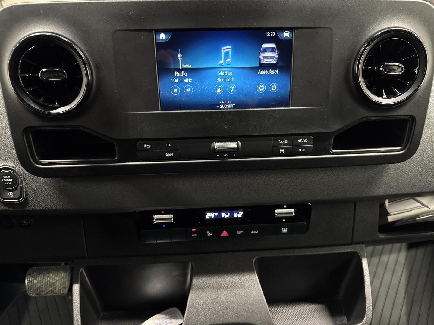 MERCEDES-BENZ Sprinter 2023