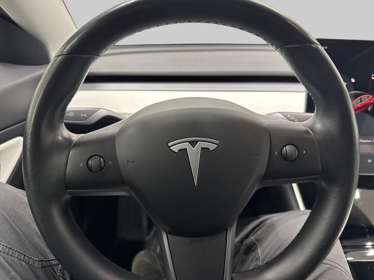 TESLA Model 3 2019