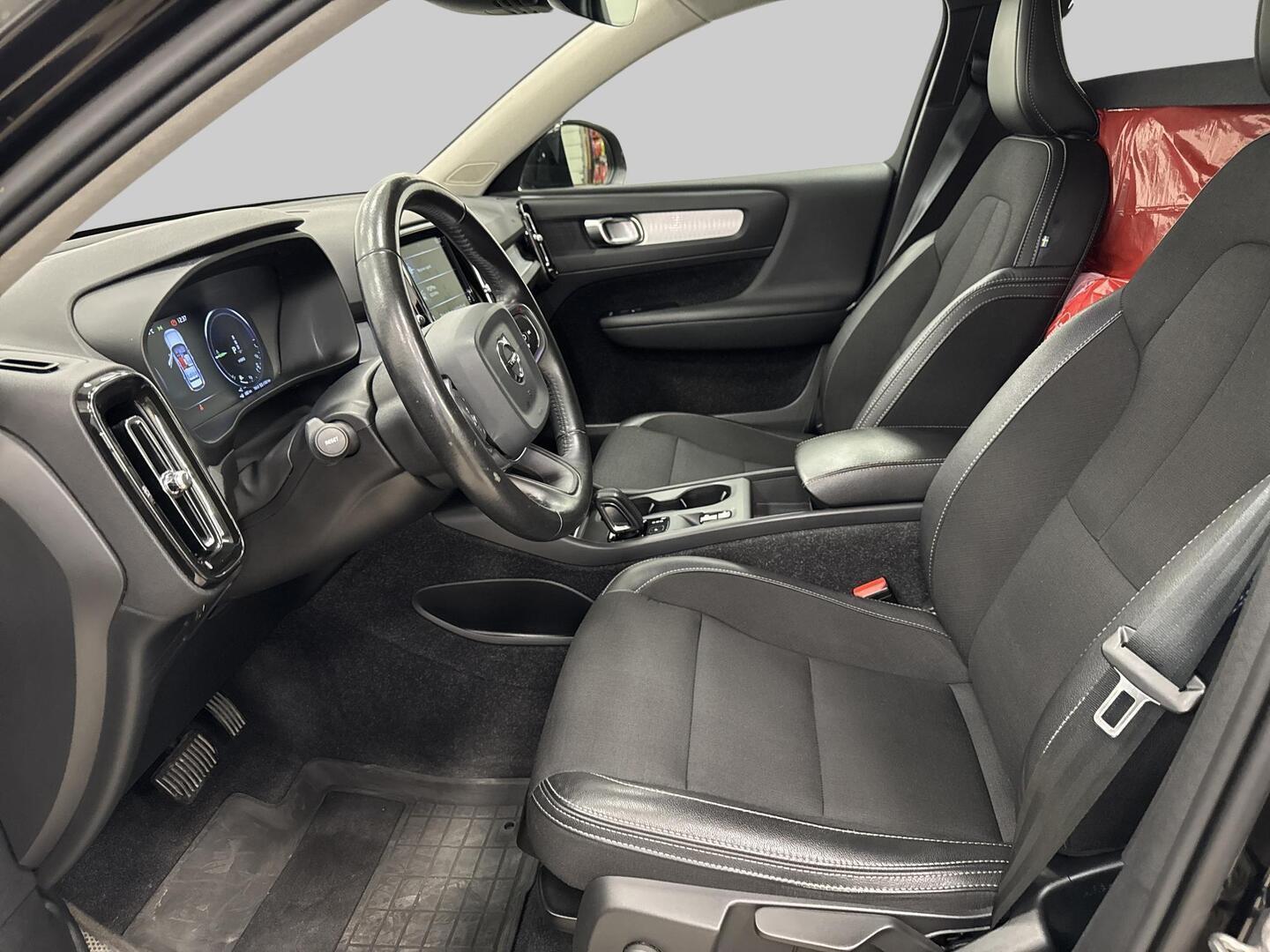 VOLVO XC40 2020