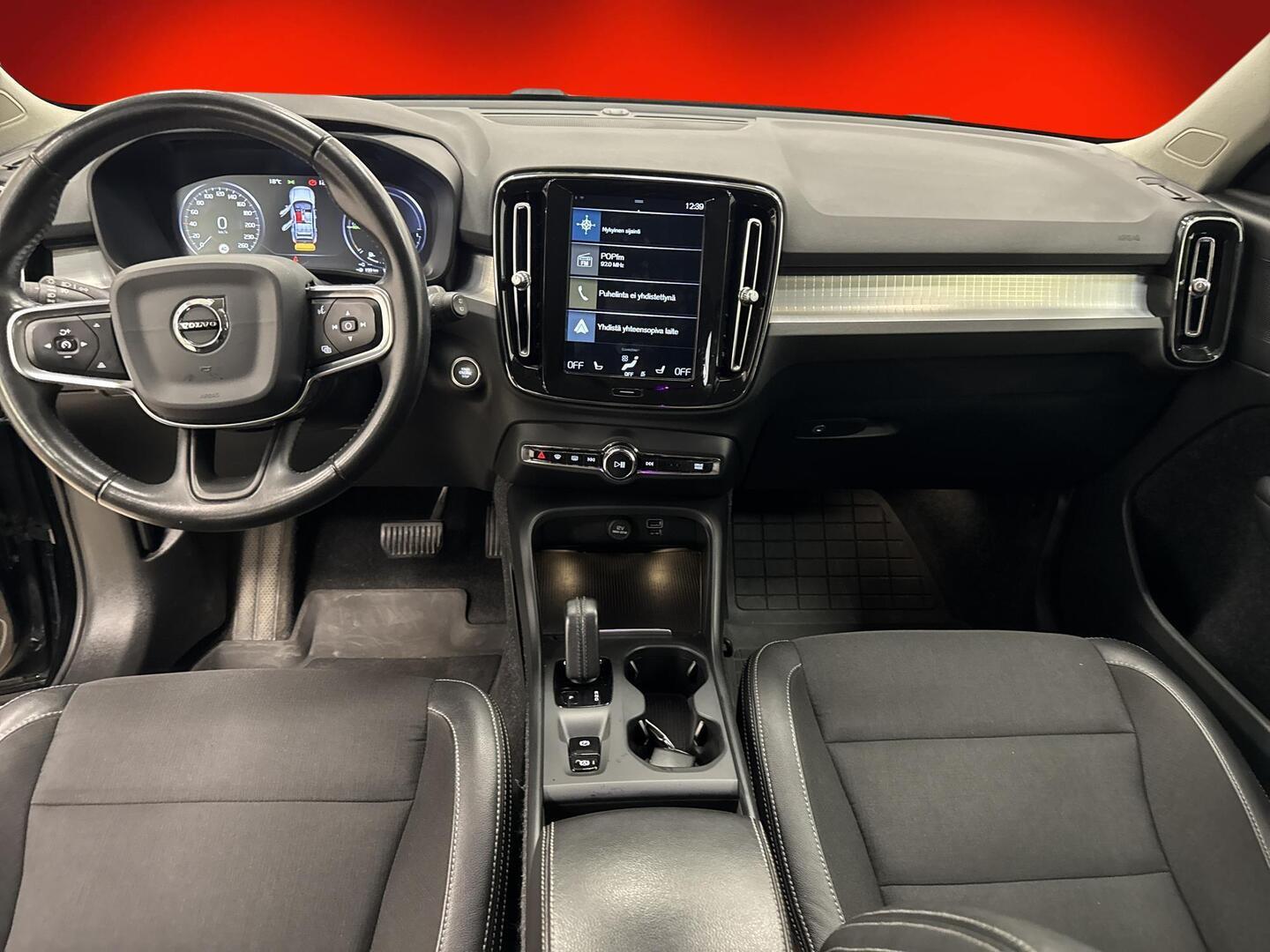 VOLVO XC40 2020