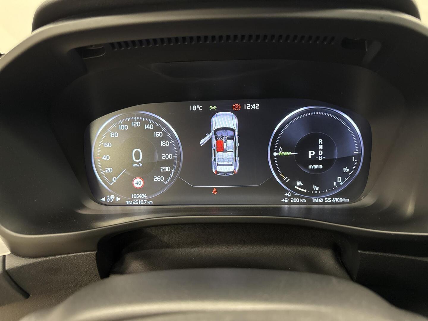 VOLVO XC40 2020