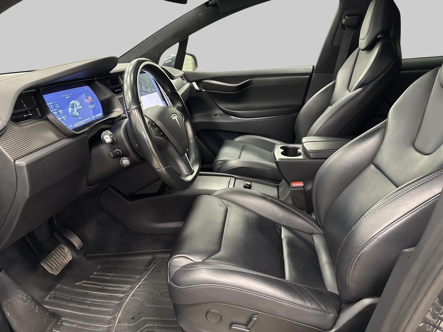 TESLA Model X 2018