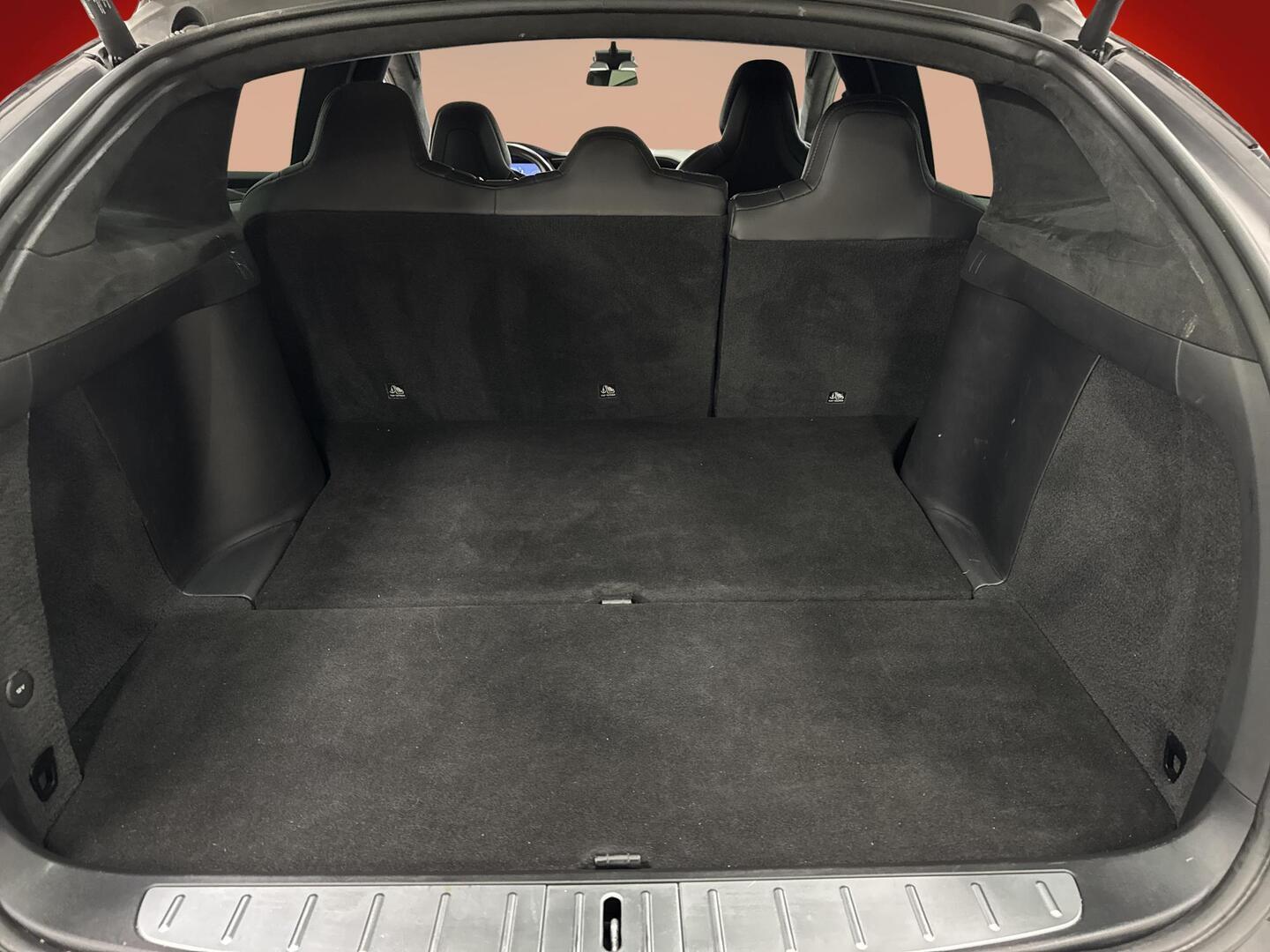 TESLA Model X 2018