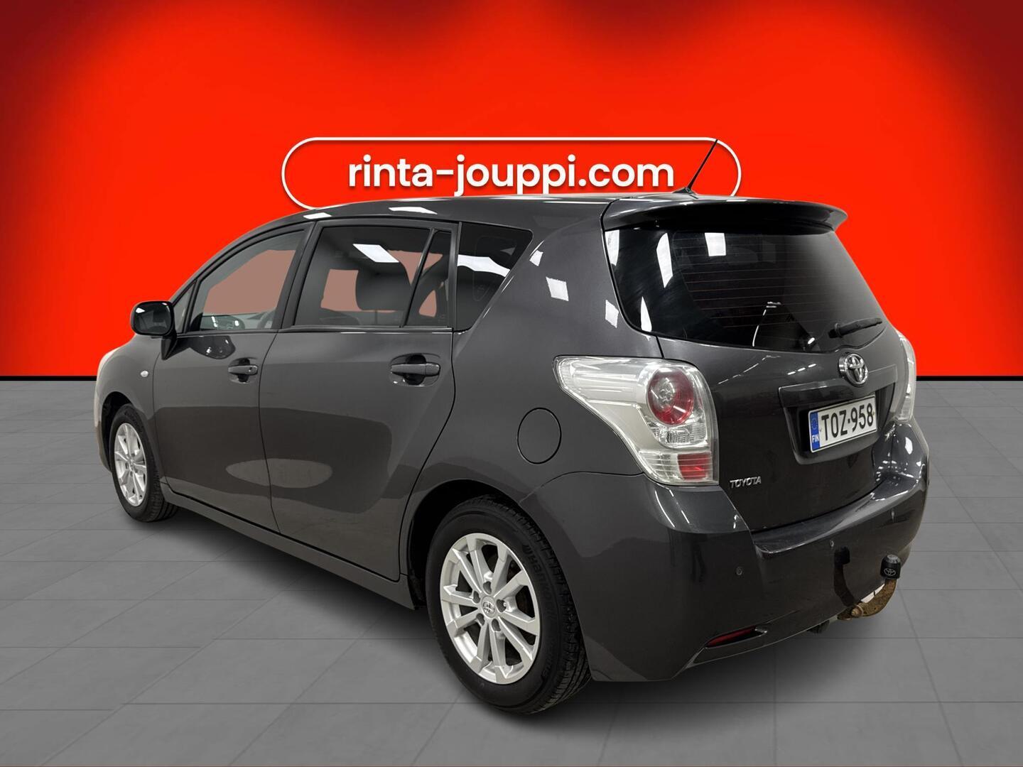TOYOTA Verso 2011