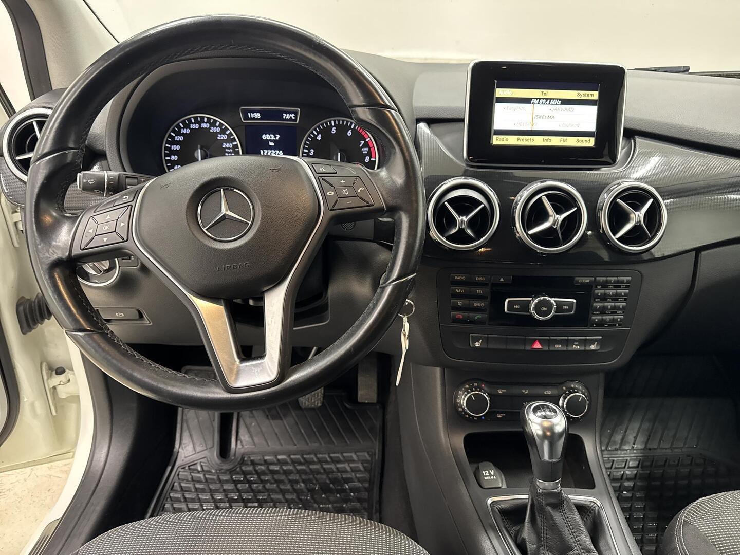 MERCEDES-BENZ B 2012