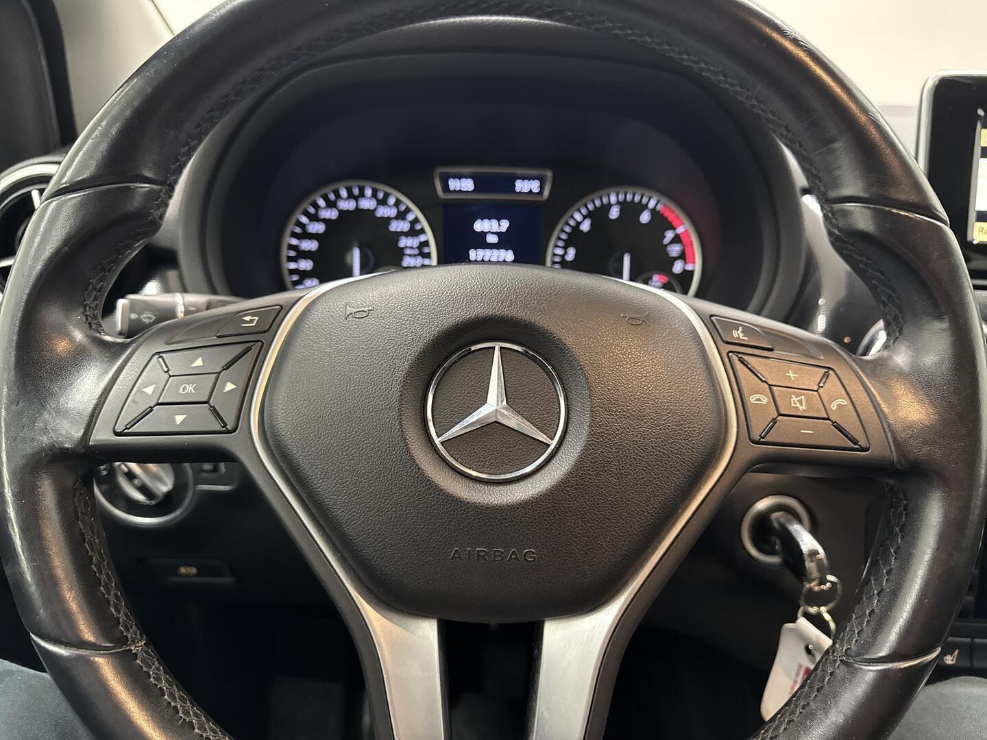 MERCEDES-BENZ B 2012