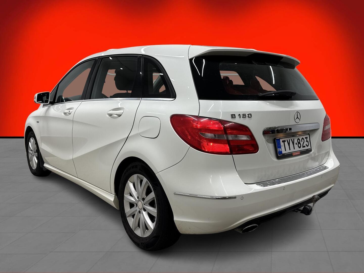 MERCEDES-BENZ B 2012