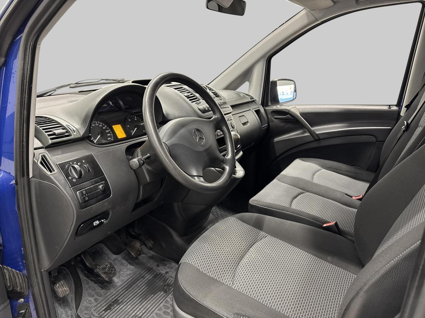 MERCEDES-BENZ Vito 2013