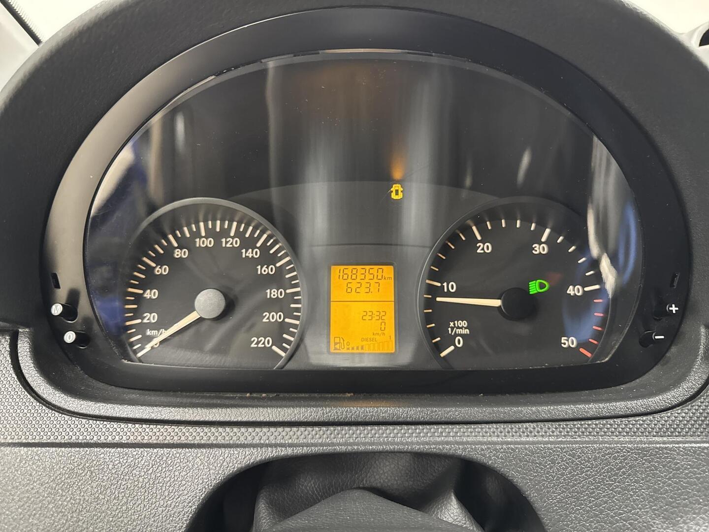 MERCEDES-BENZ Vito 2013