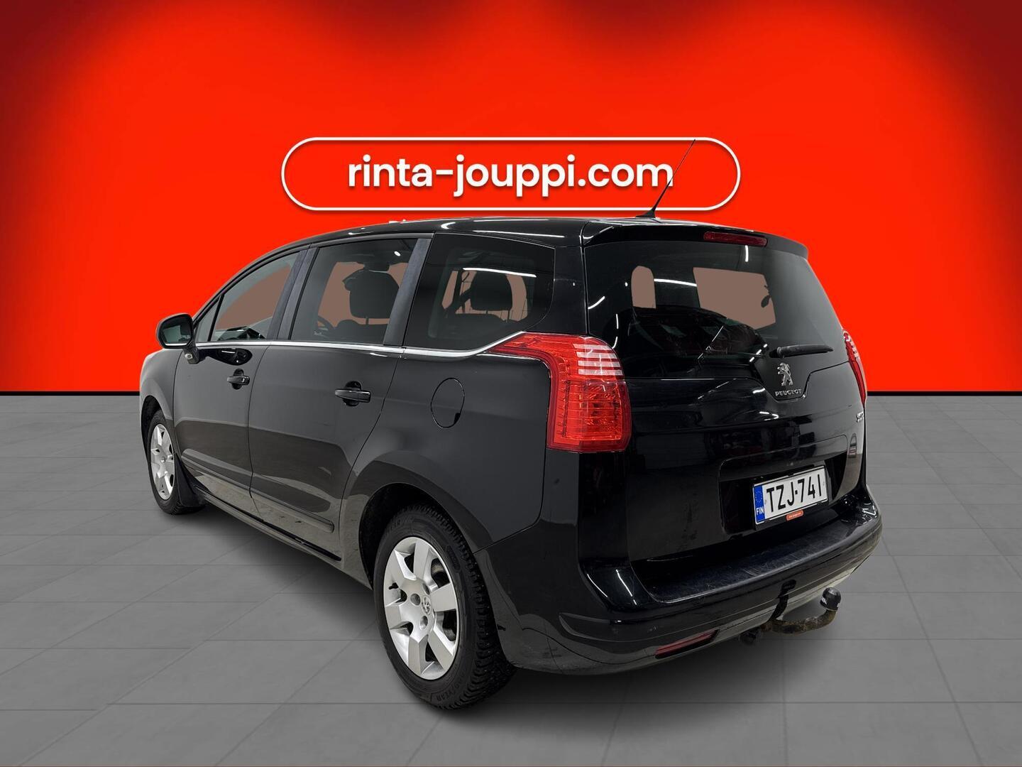 PEUGEOT 5008 2015