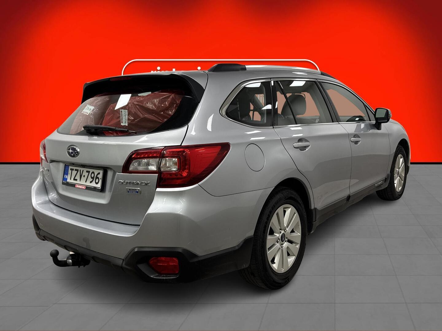 SUBARU Outback 2016