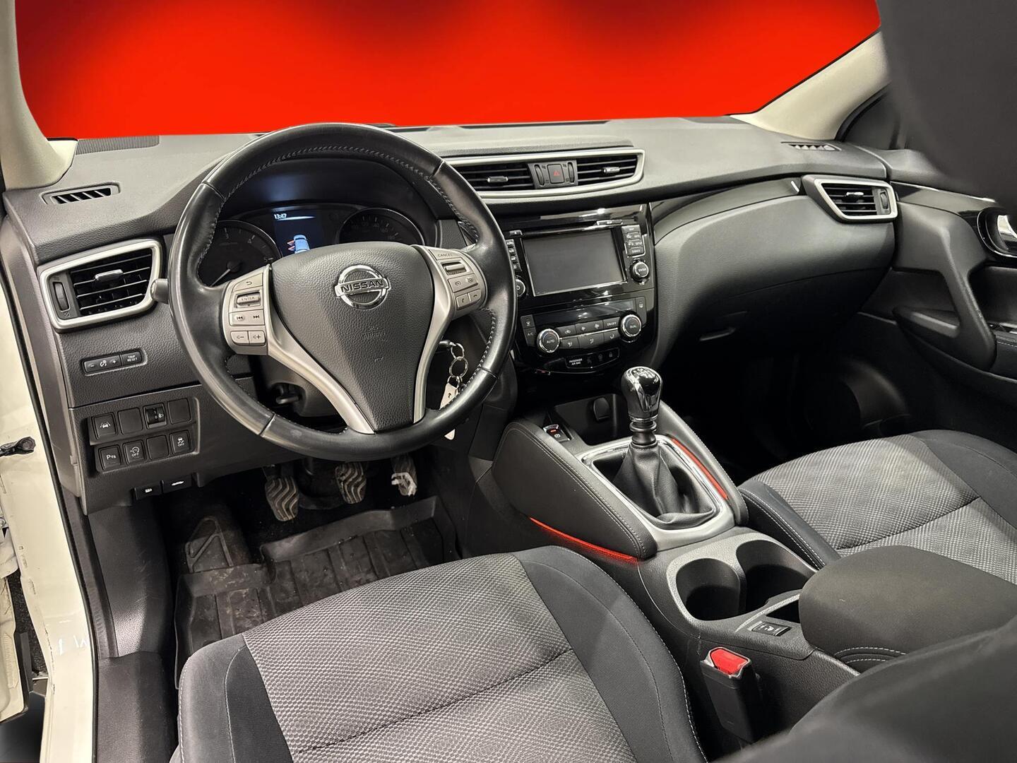 NISSAN Qashqai 2015