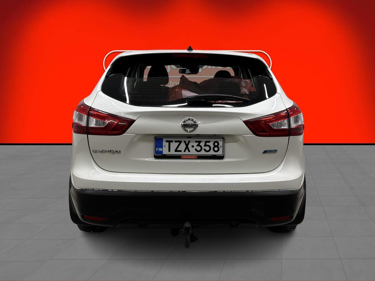 NISSAN Qashqai 2015
