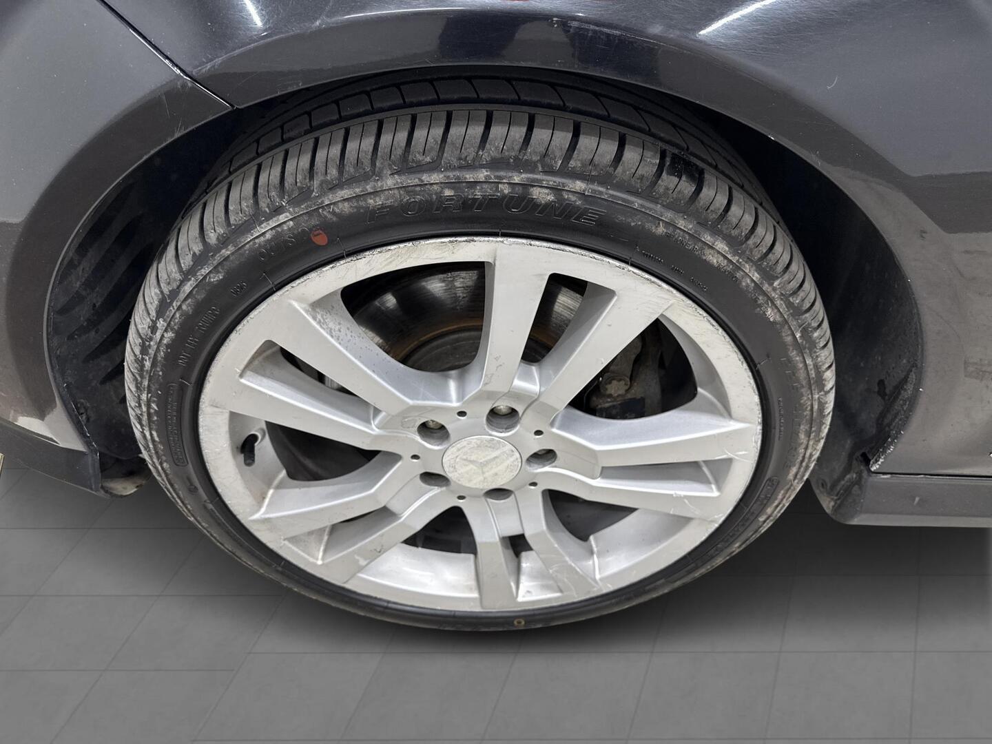 MERCEDES-BENZ C 2008