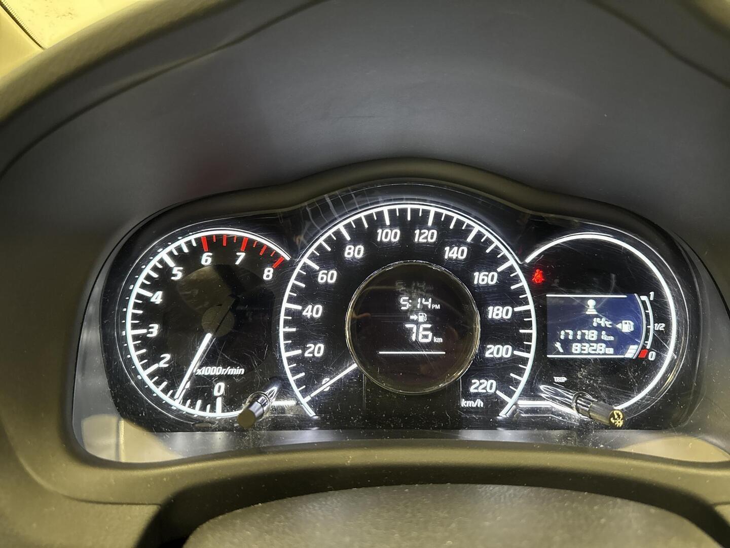 NISSAN Note 2015