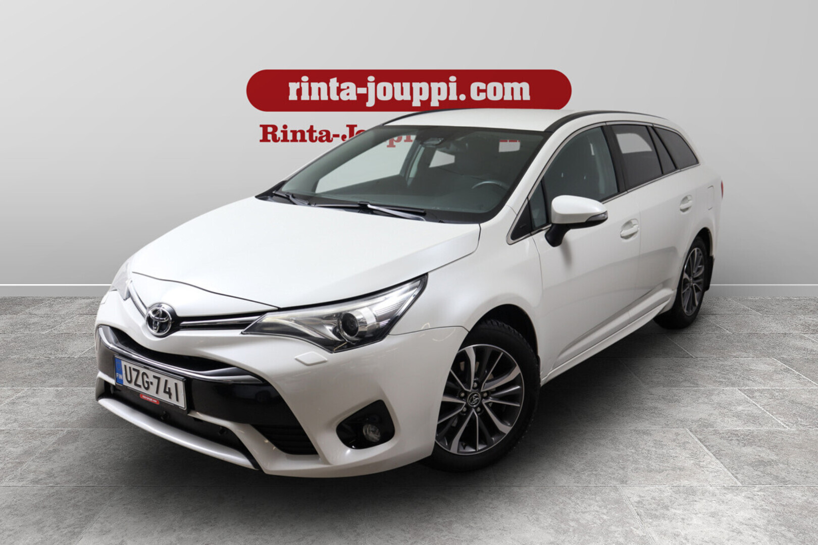 TOYOTA Avensis 2016