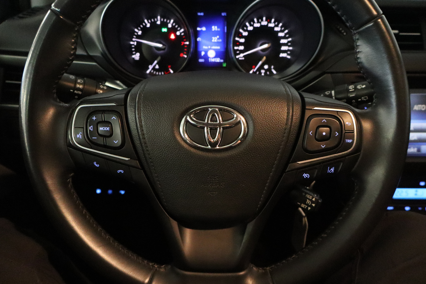 TOYOTA Avensis 2016
